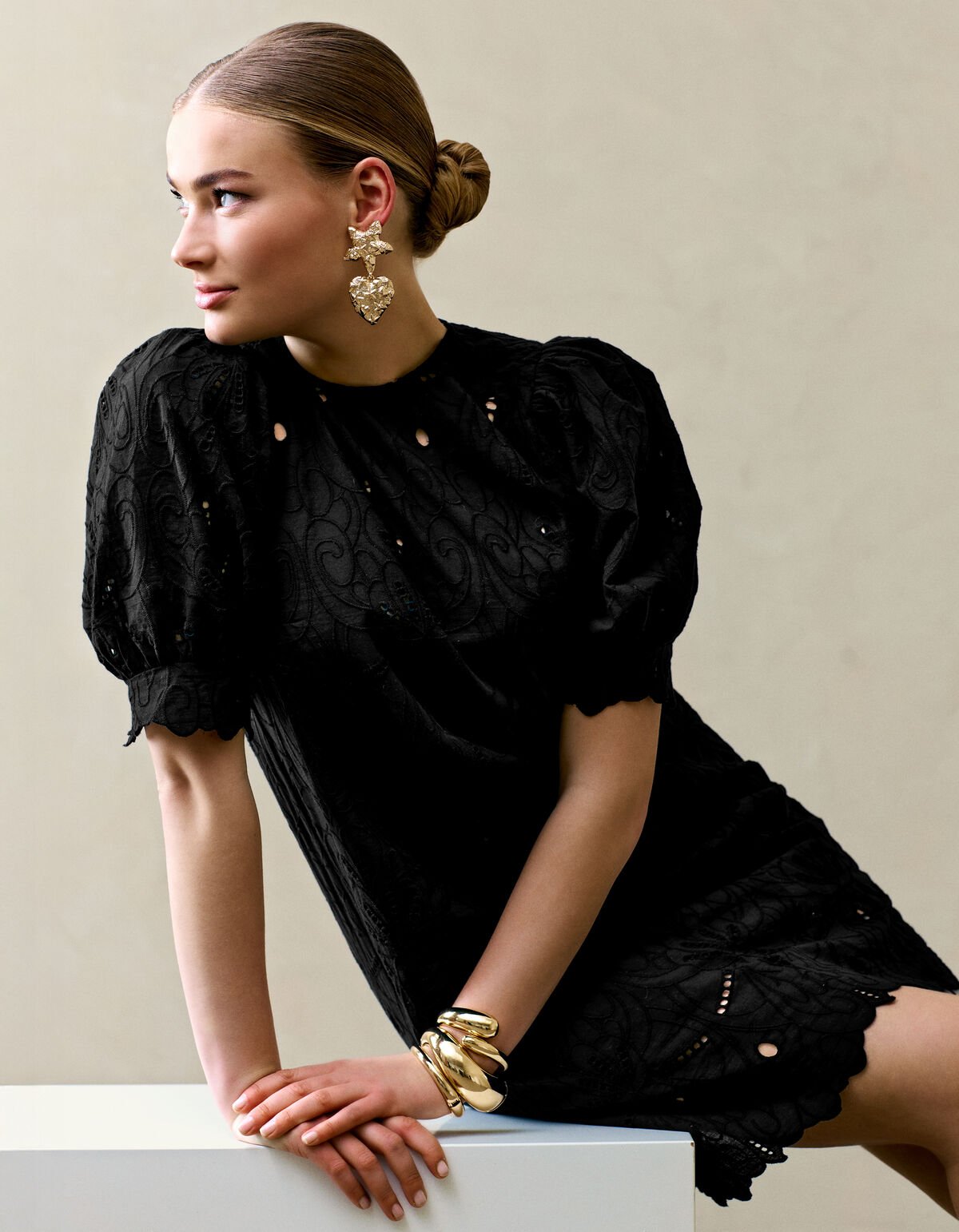 Besticktes Minikleid Schwarz SHOEBY WOMEN