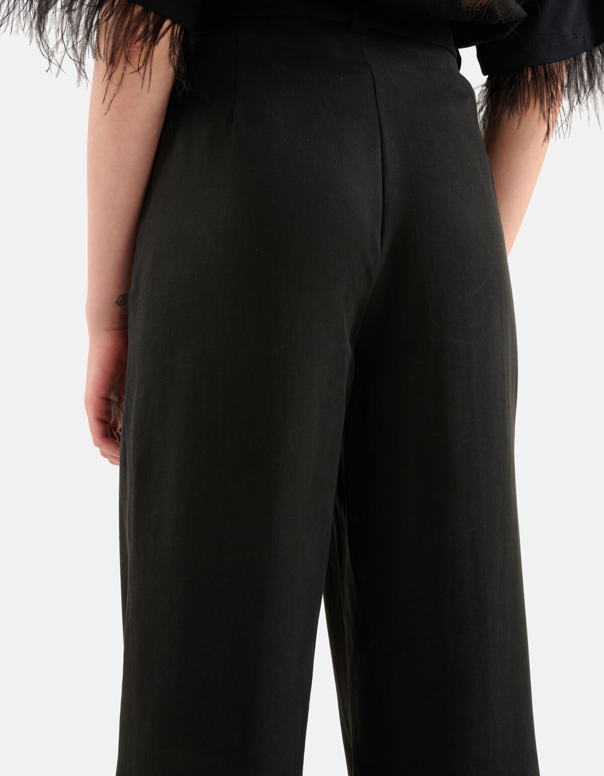 Weite Hosenbeine Schwarz SHOEBY WOMEN