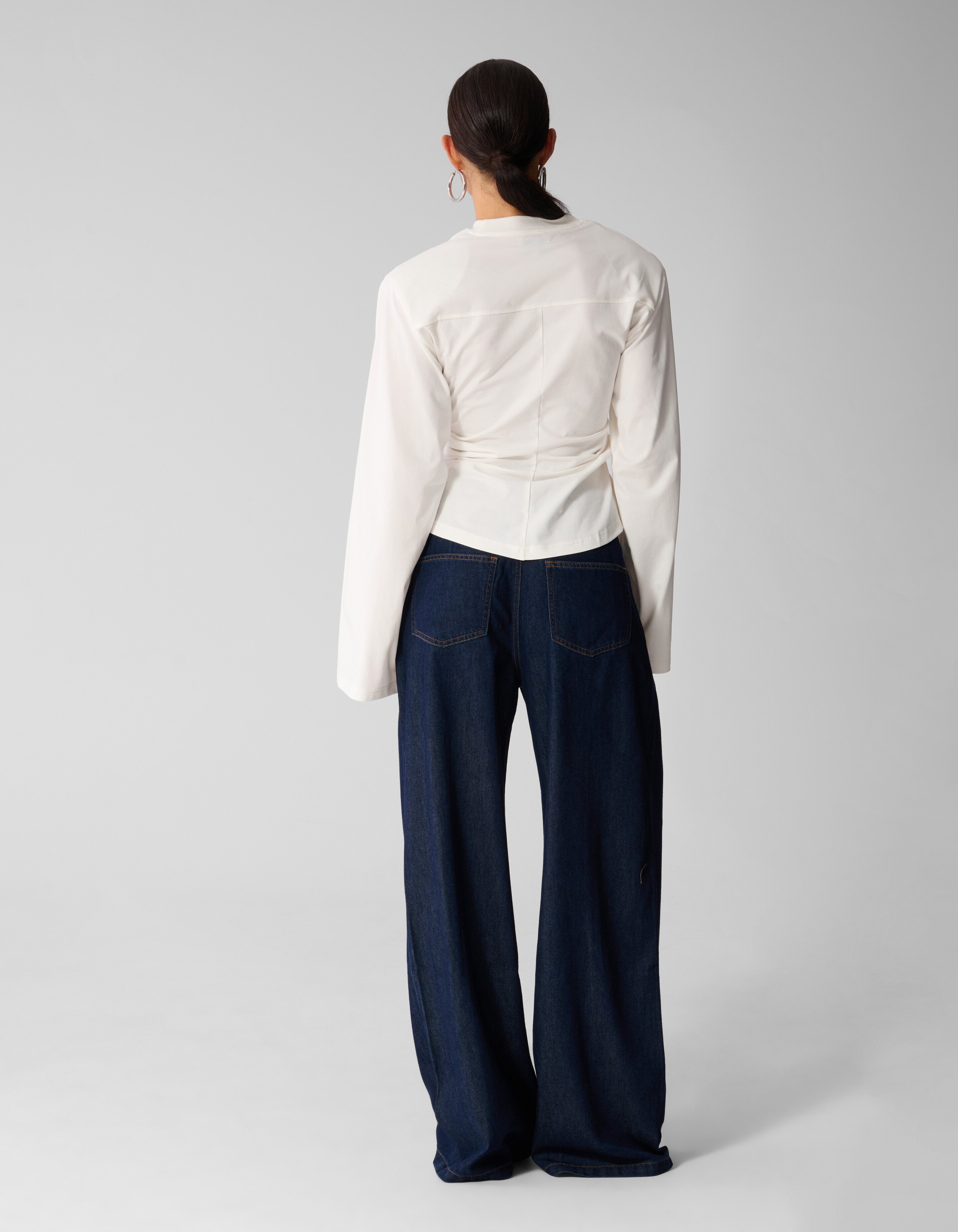 Jeans im Pleated Wide Leg Fit Dunkelblau SHOEBY WOMEN