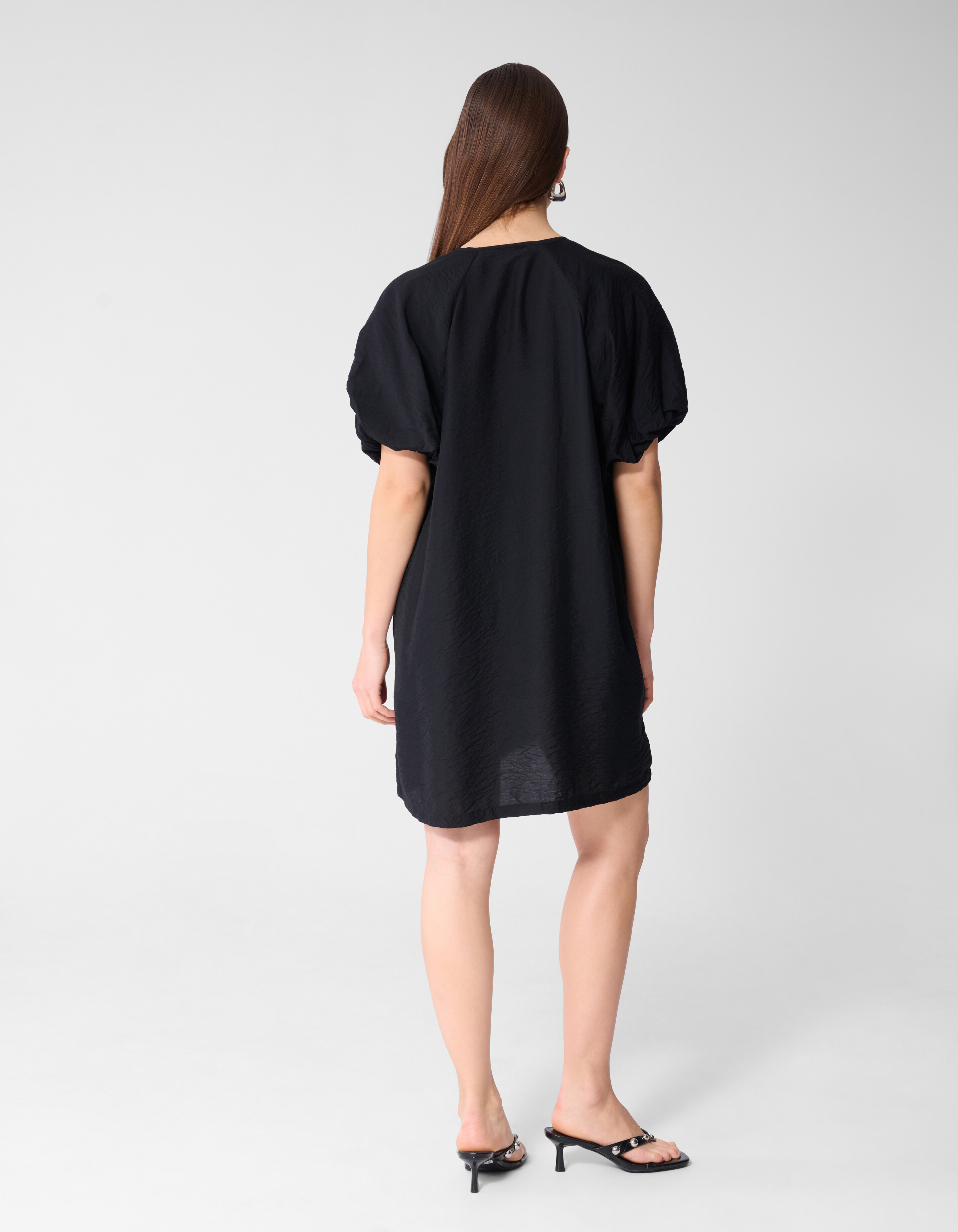 V-Ausschnitt Mini Kleid Schwarz SHOEBY WOMEN