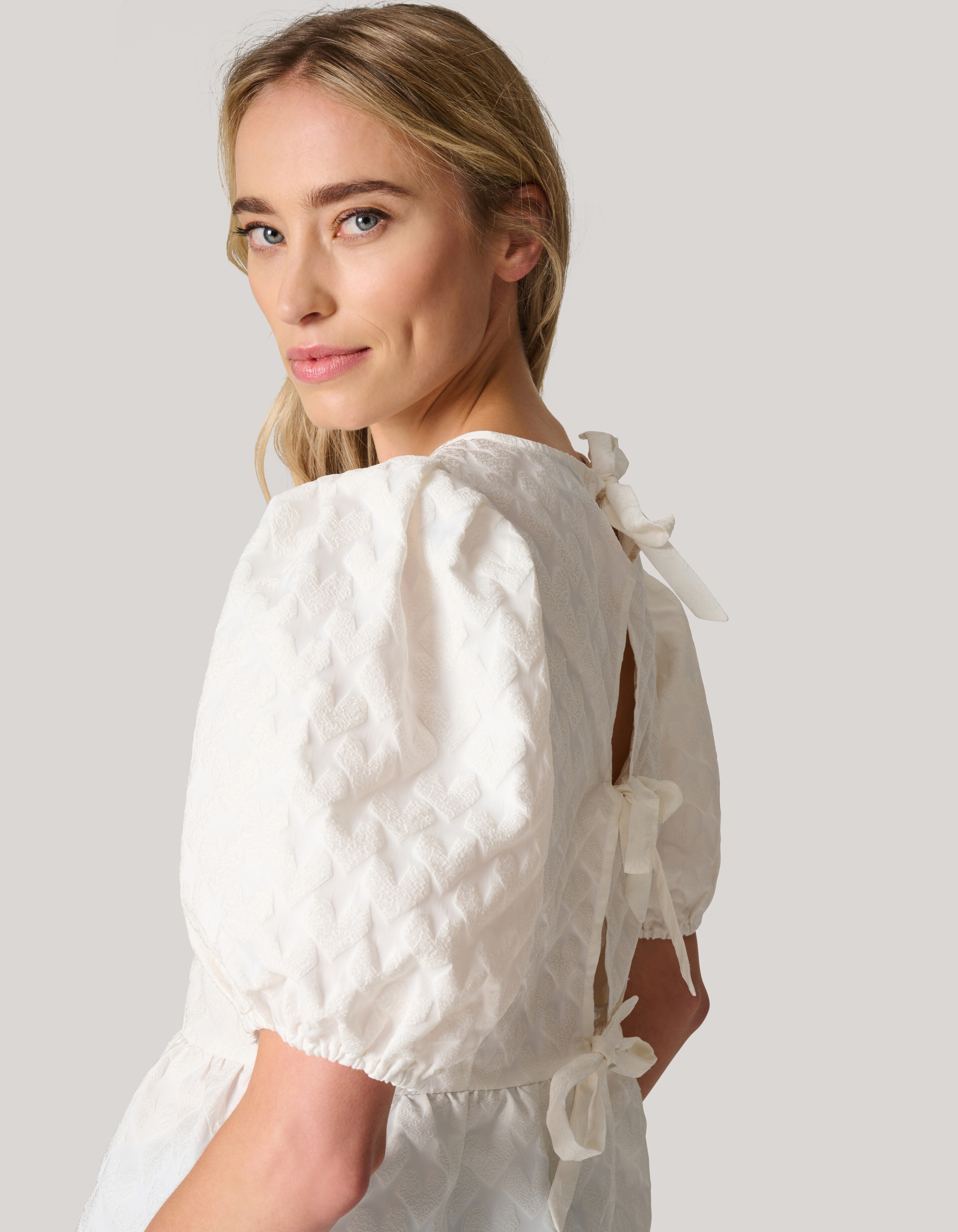 Back Bow Top Off White SHOEBY WOMEN