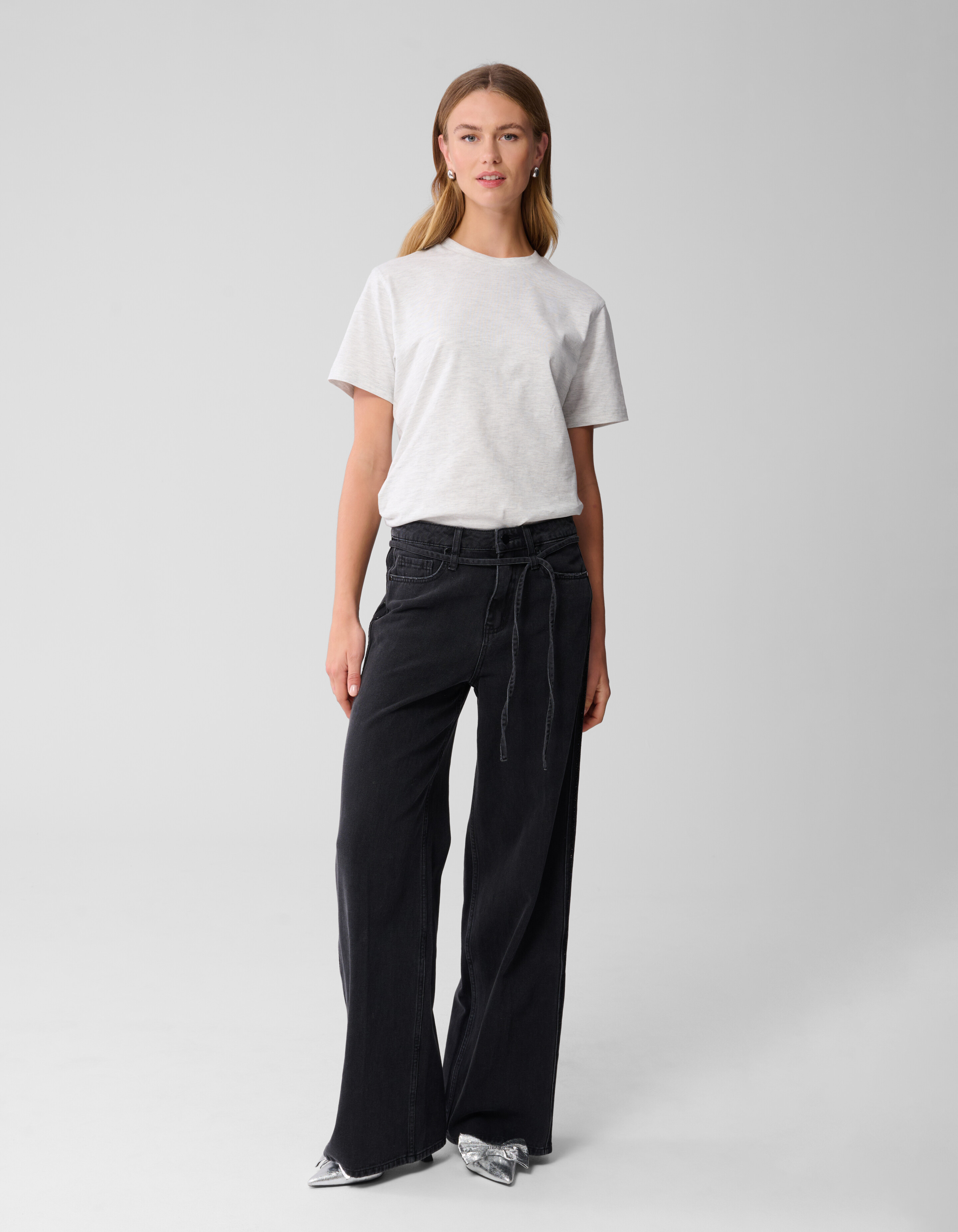Basis T-Shirt Hellgrau SHOEBY WOMEN