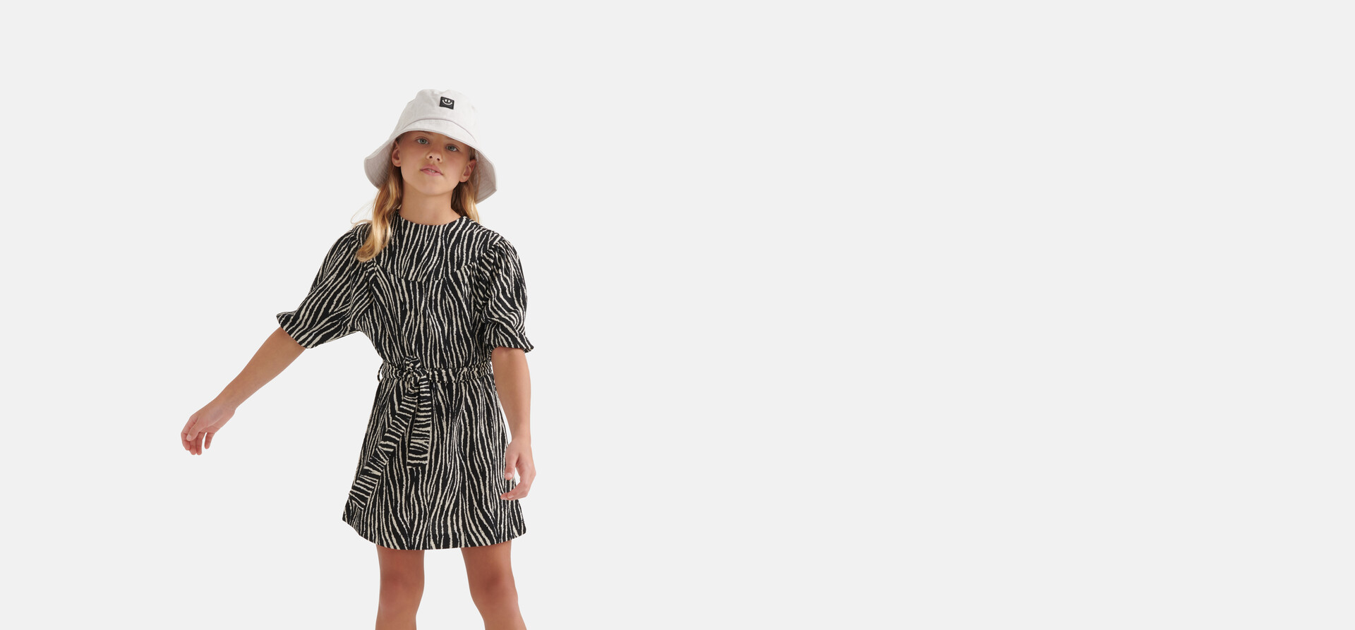 Zebra-Crinkle-Kleid Schwarz/Weiß SHOEBY GIRLS