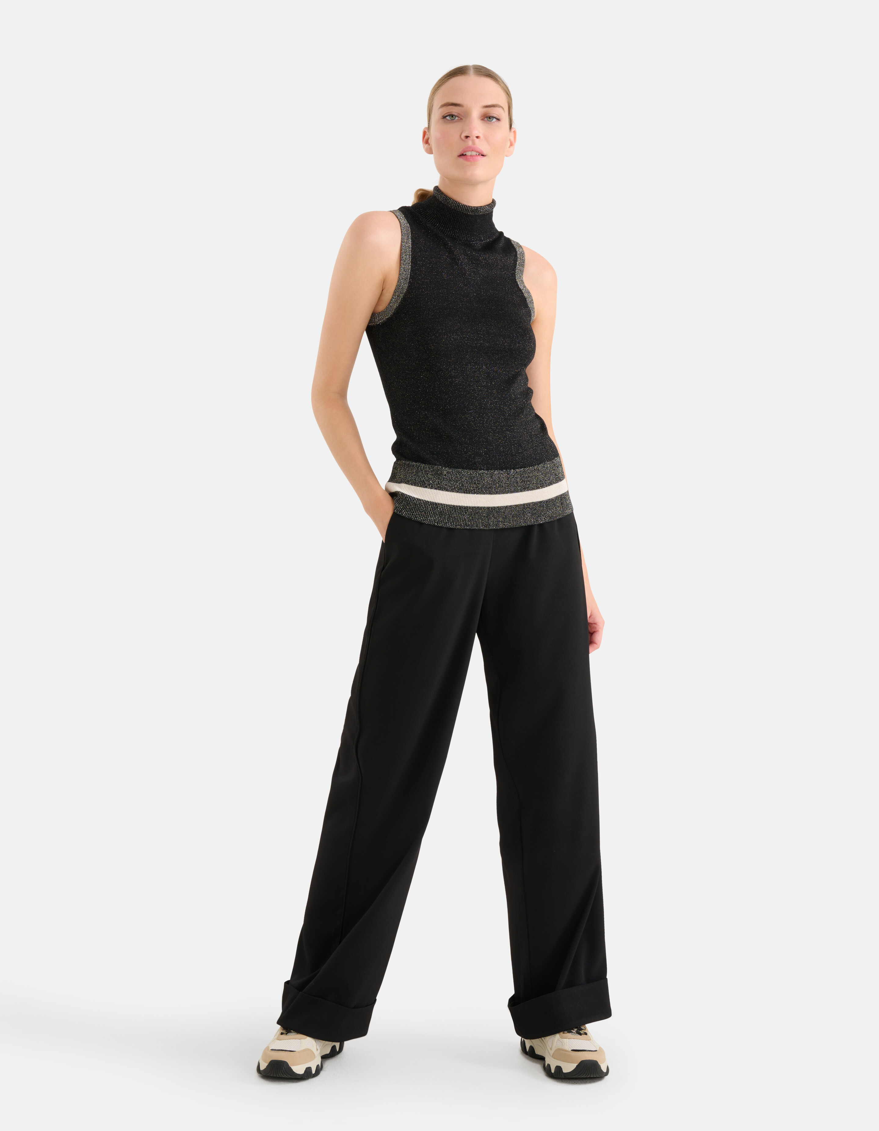 Colorblock Top Schwarz von Mieke SHOEBY WOMEN