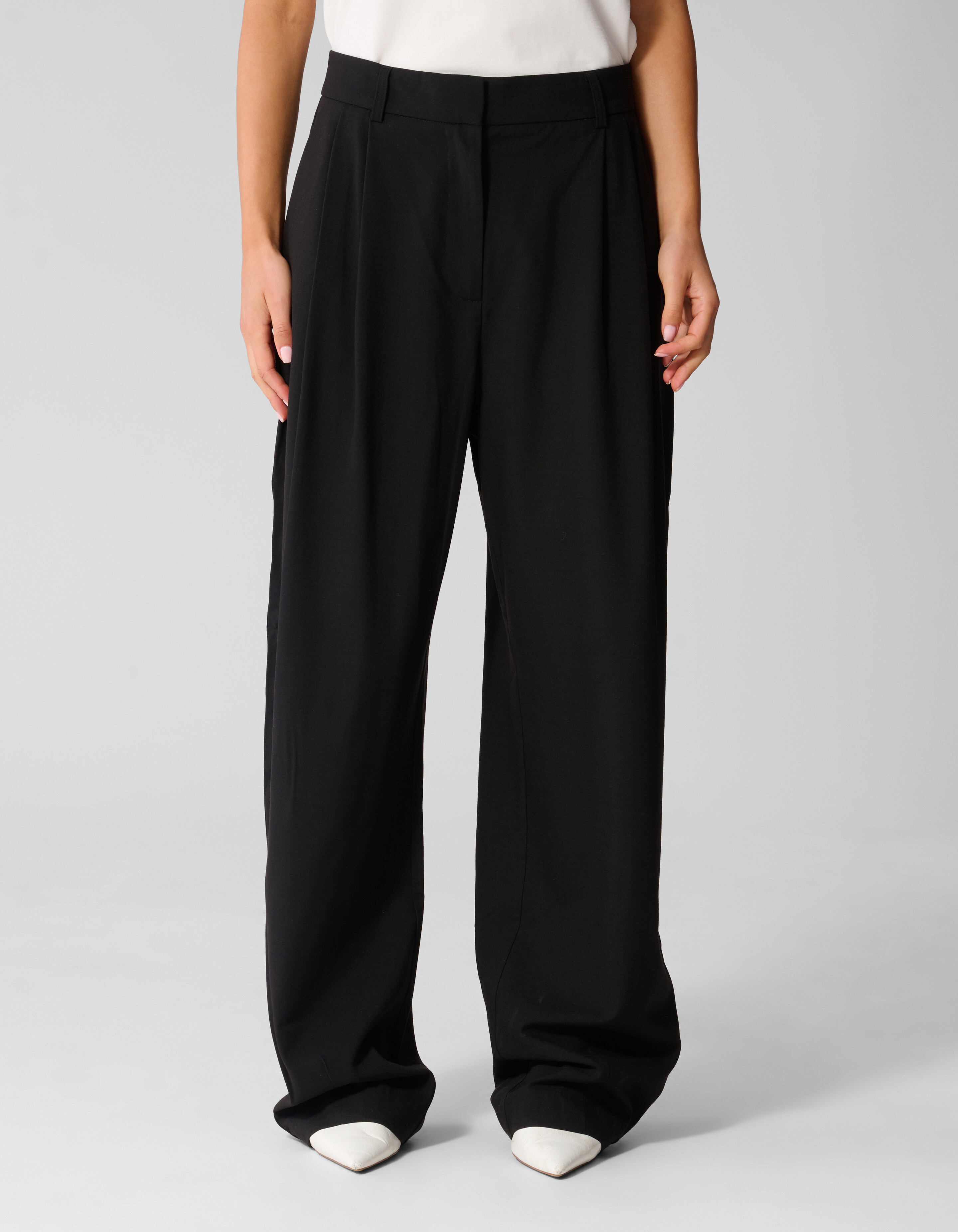 Loose Fit Hose Schwarz By Anna SHOEBY WOMEN
