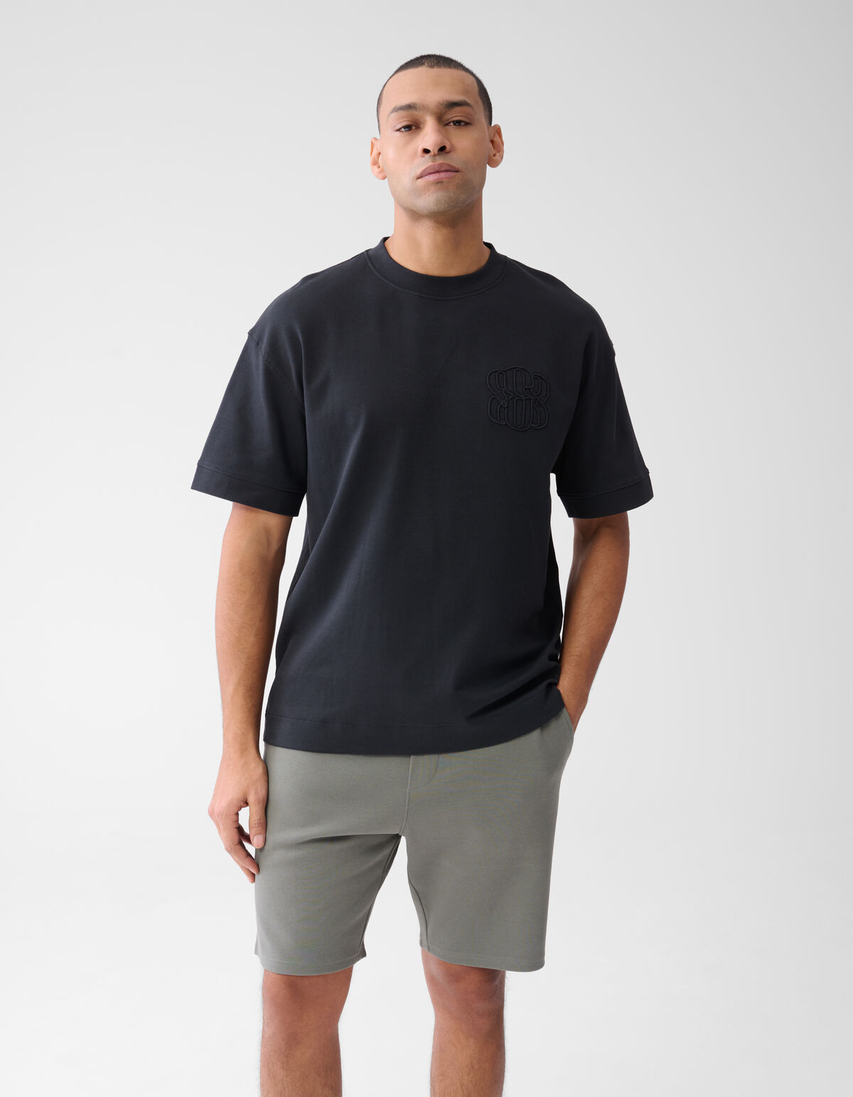 Stickerei-T-Shirt Dunkelblau SHOEBY MEN