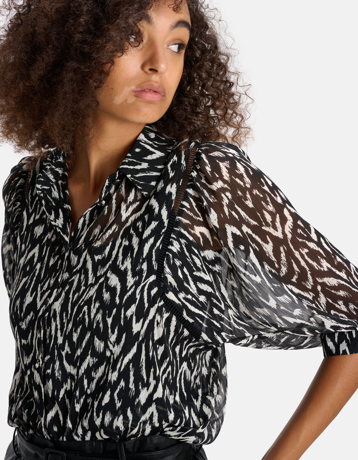 Bluse Graphic Chiffon SHOEBY WOMEN