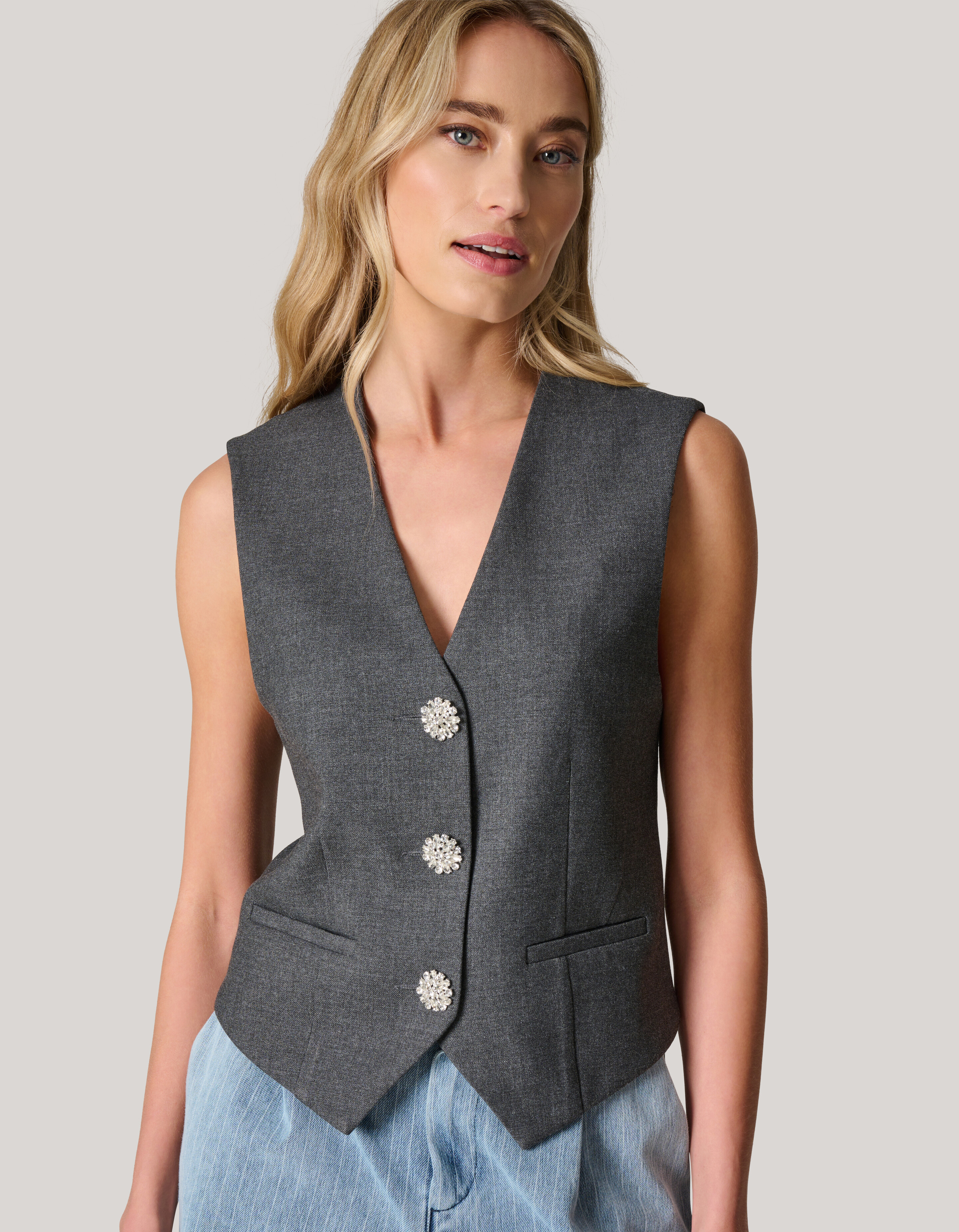 Strass-Knopfleiste Gilet Grau SHOEBY WOMEN