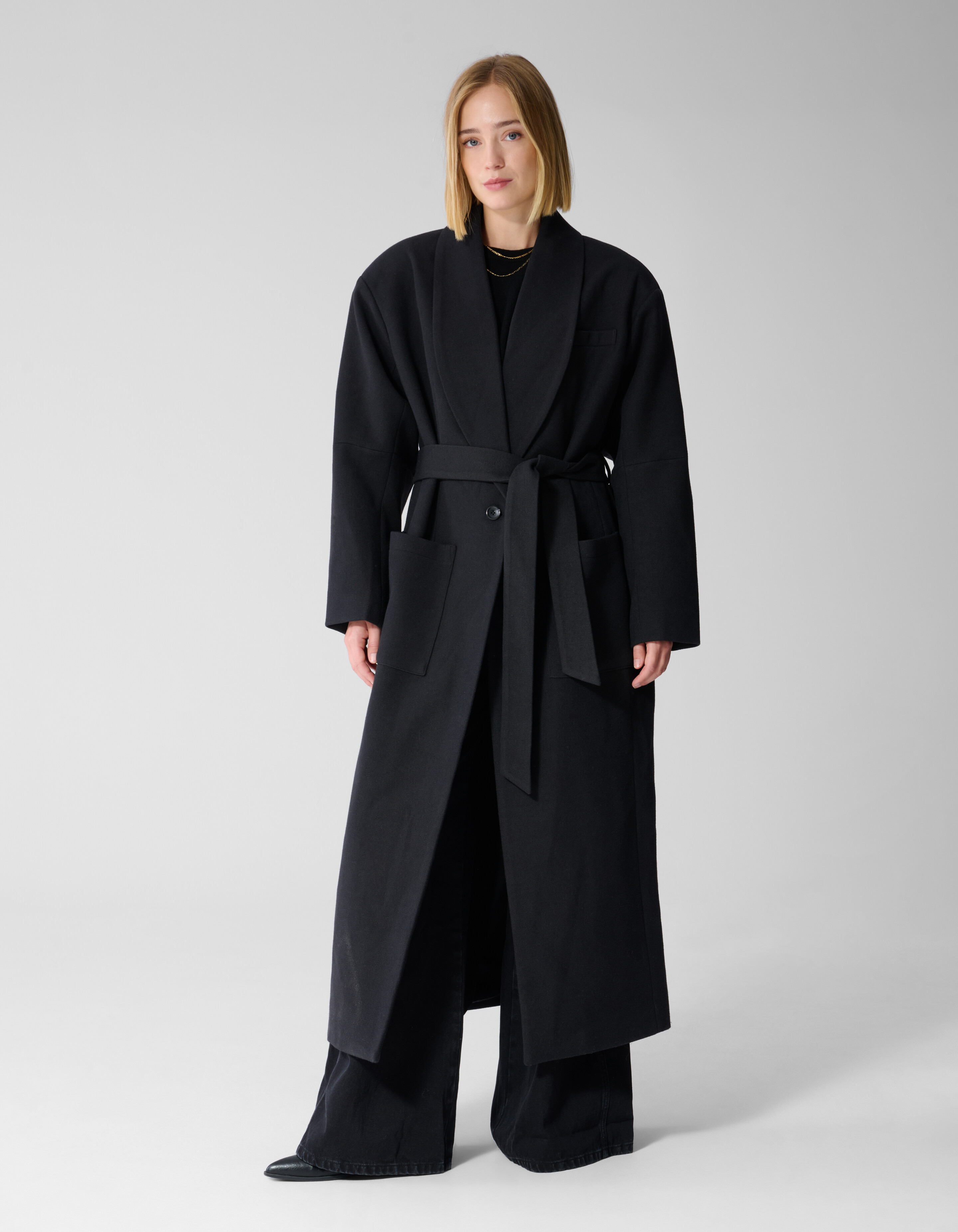 Oversized Mantel Schwarz By Lonneke SHOEBY WOMEN