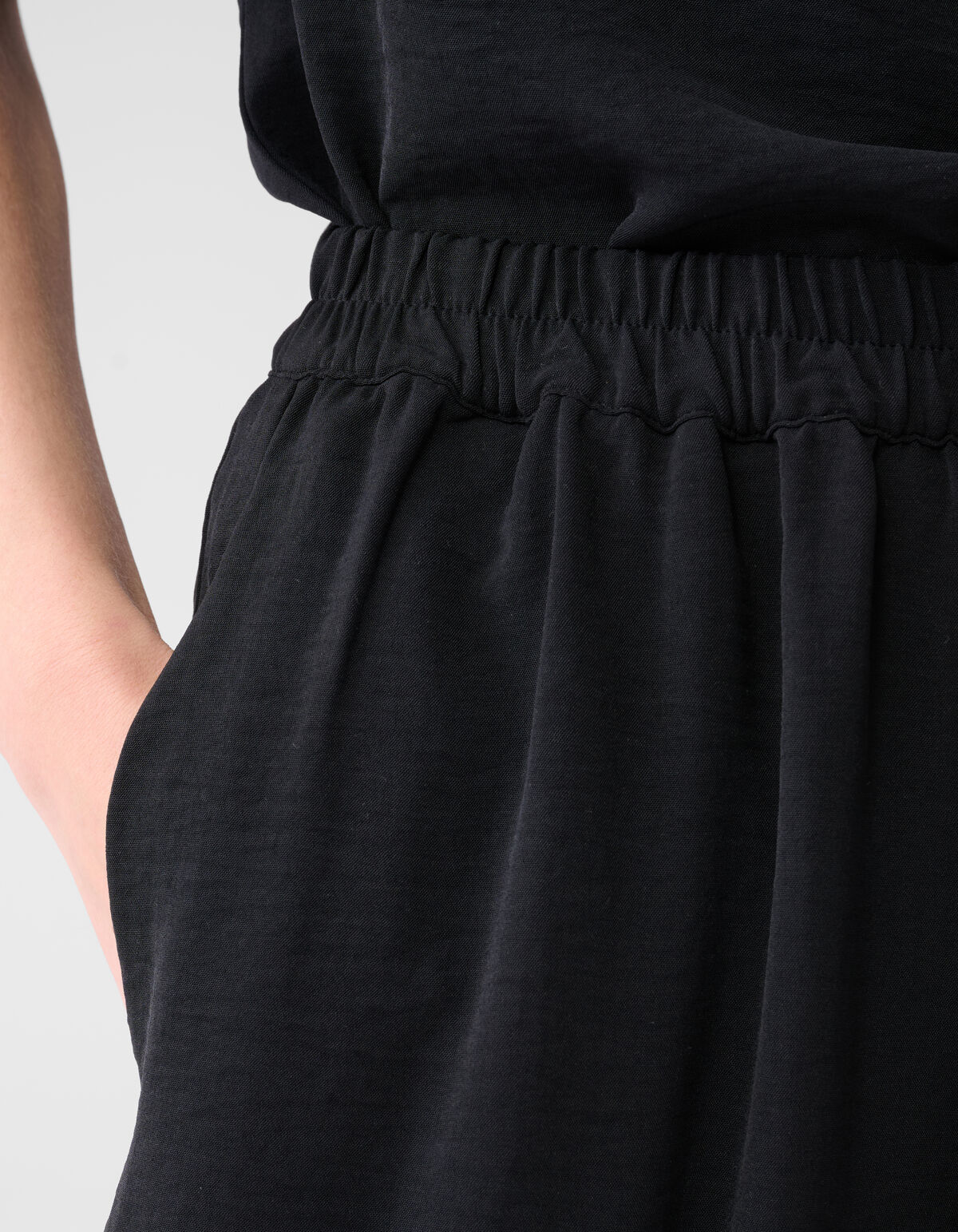 Twist Hose mit weitem Bein Schwarz SHOEBY WOMEN