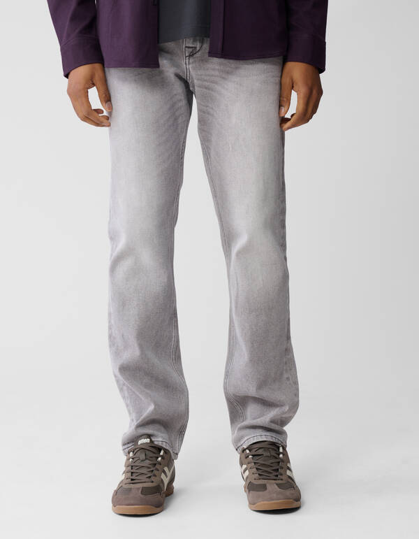 Straight Fit Jeans Grau L34 SHOEBY MEN