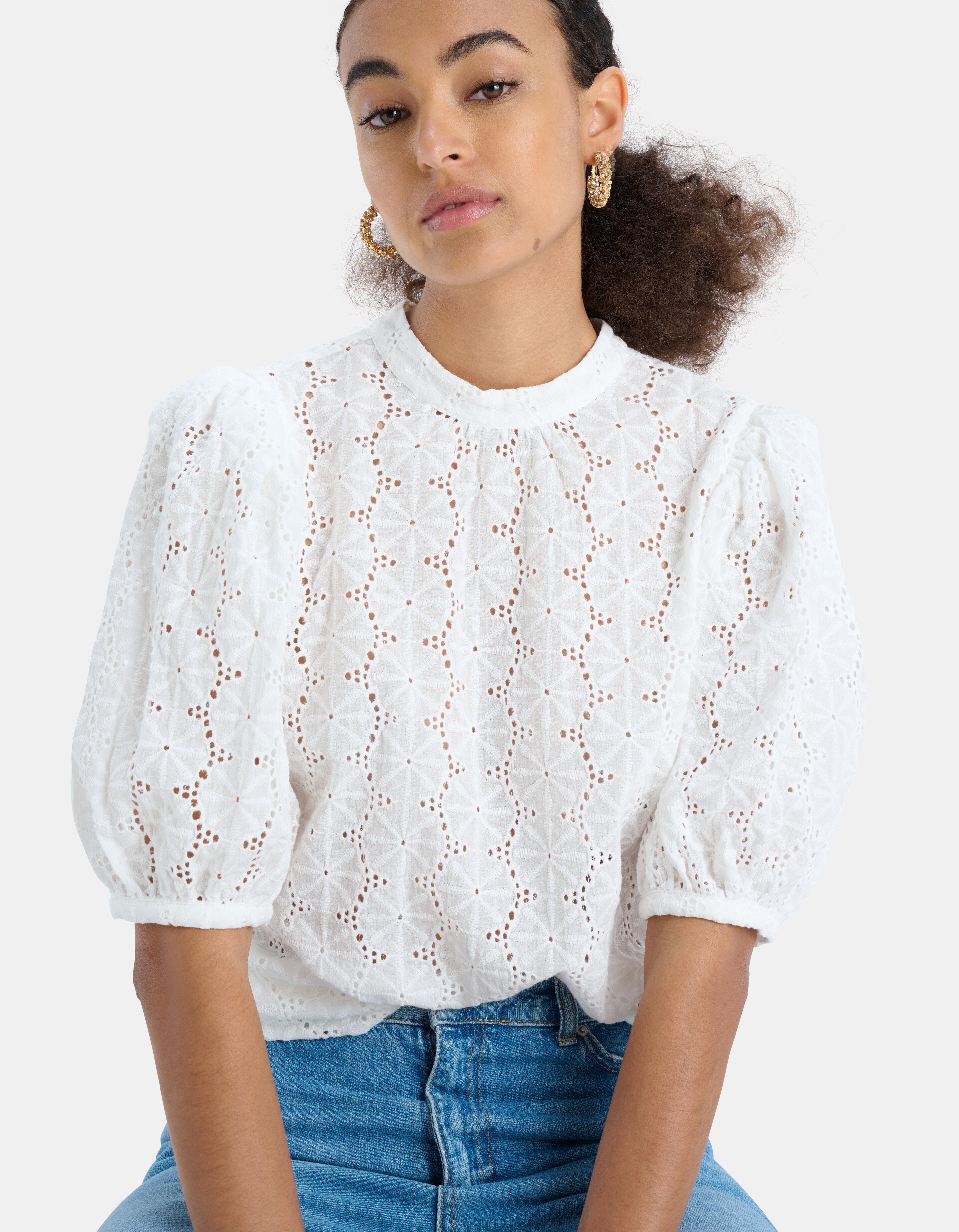 Broidery Oberseite EKSEPT