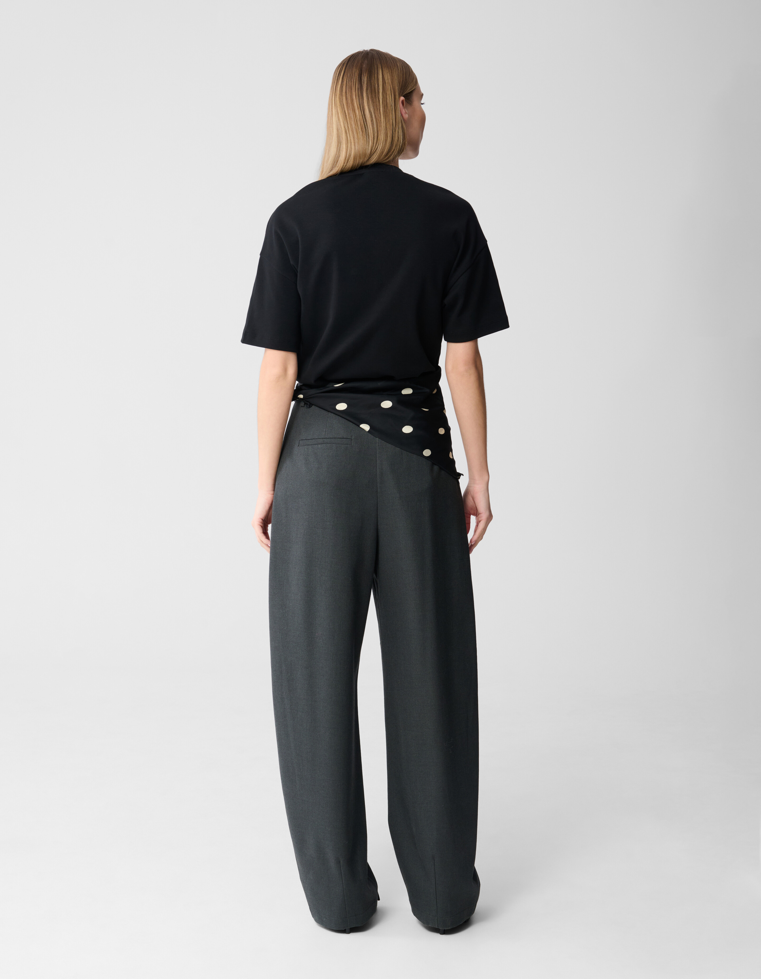 Basic-T-Shirt in &Uuml;bergr&ouml;&szlig;e Schwarz SHOEBY WOMEN