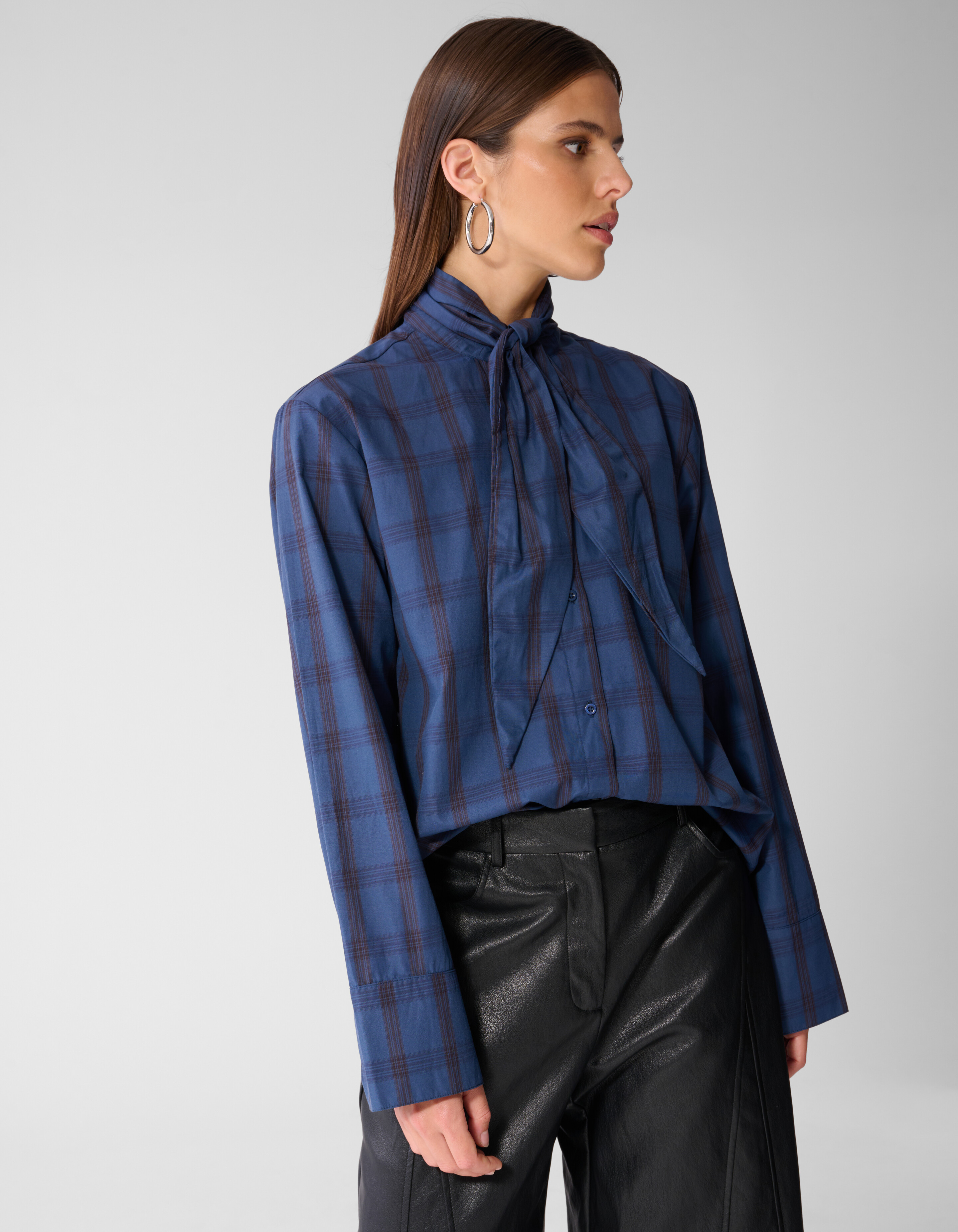 Bluse im Oversize-Schnitt mit Schal Blau SHOEBY WOMEN