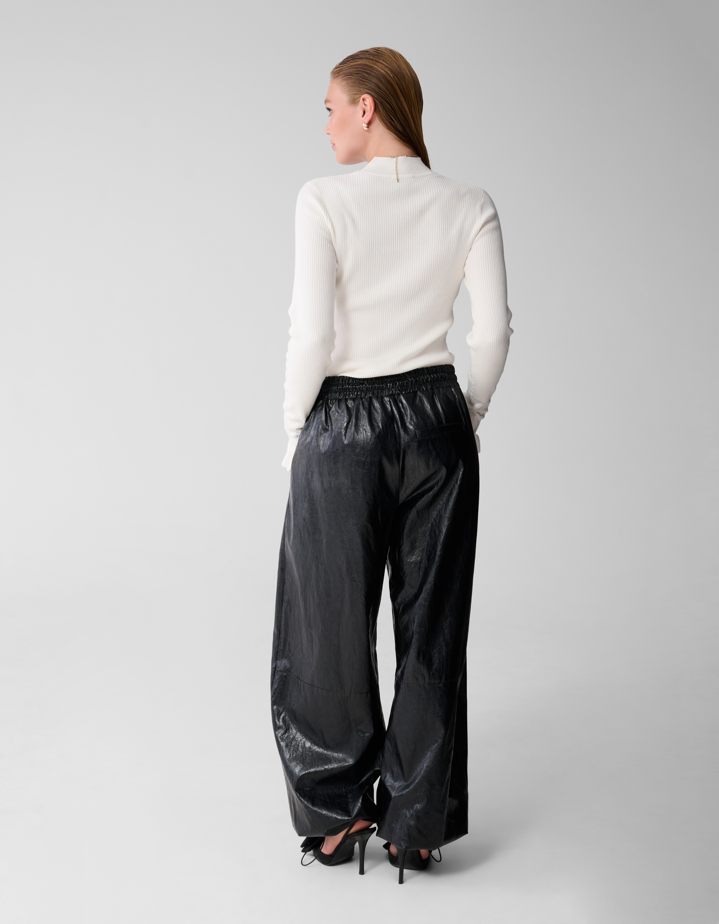 Oberteil mit Rüschenärmeln in Off-White SHOEBY WOMEN