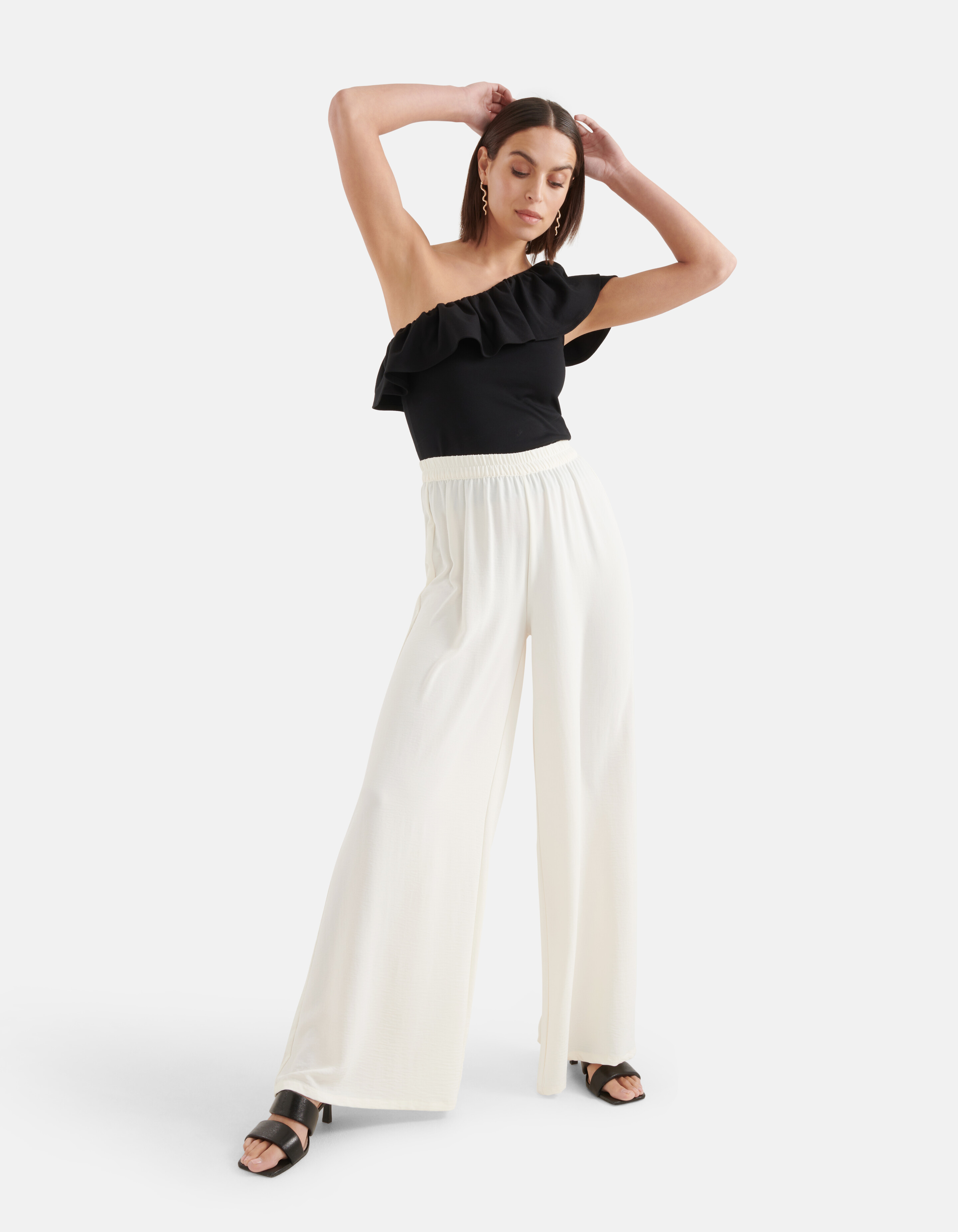 Hose in lockerer Passform off-white SHOEBY WOMEN