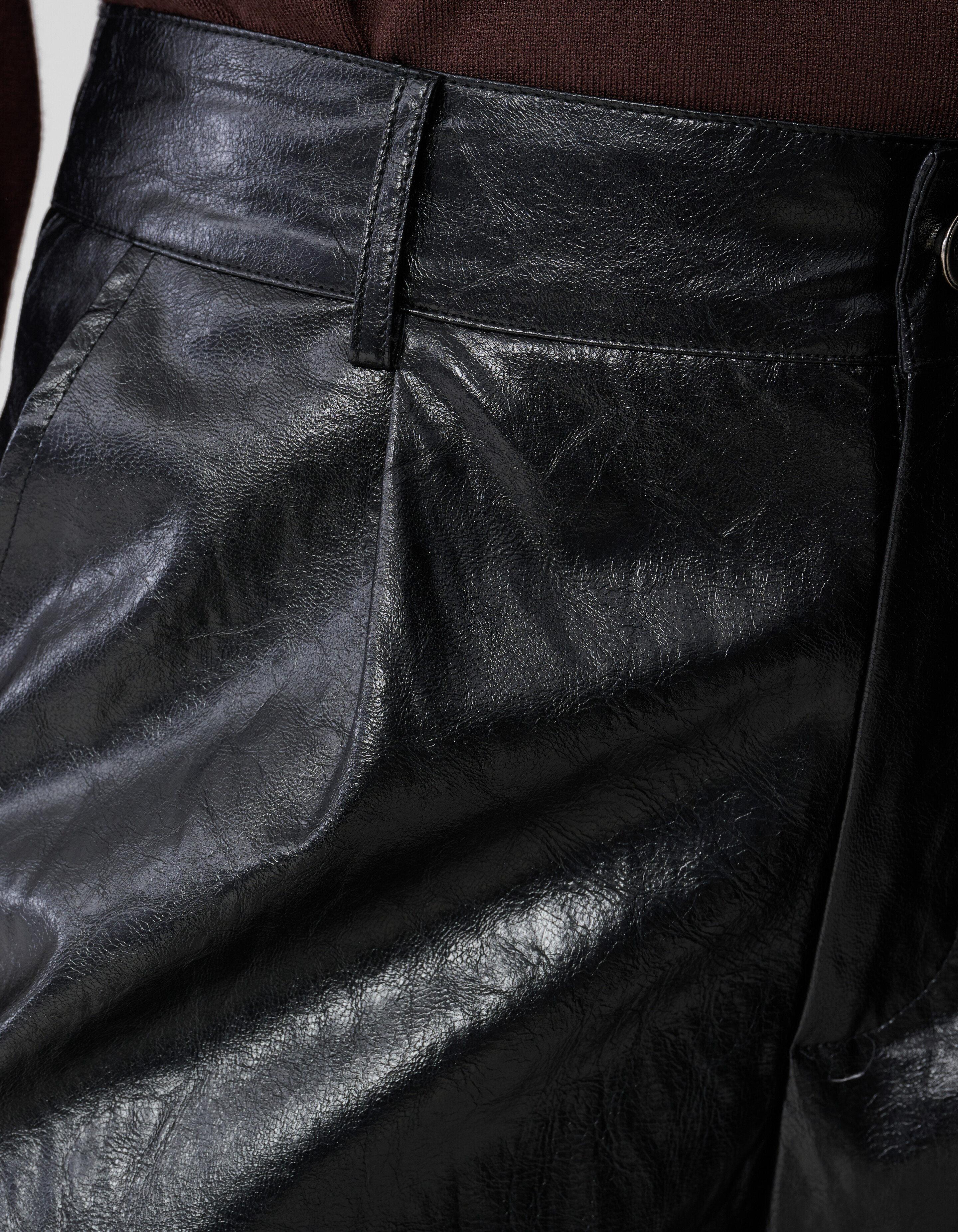 Vegane Leder-Barrel-Fit-Hose Schwarz von Monica SHOEBY WOMEN