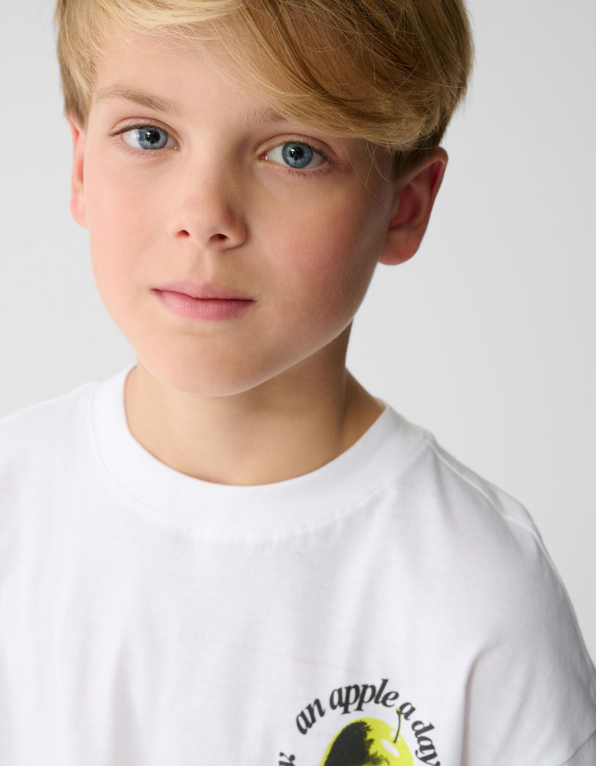 Apple Artwork T-Shirt Wei&szlig; SHOEBY BOYS