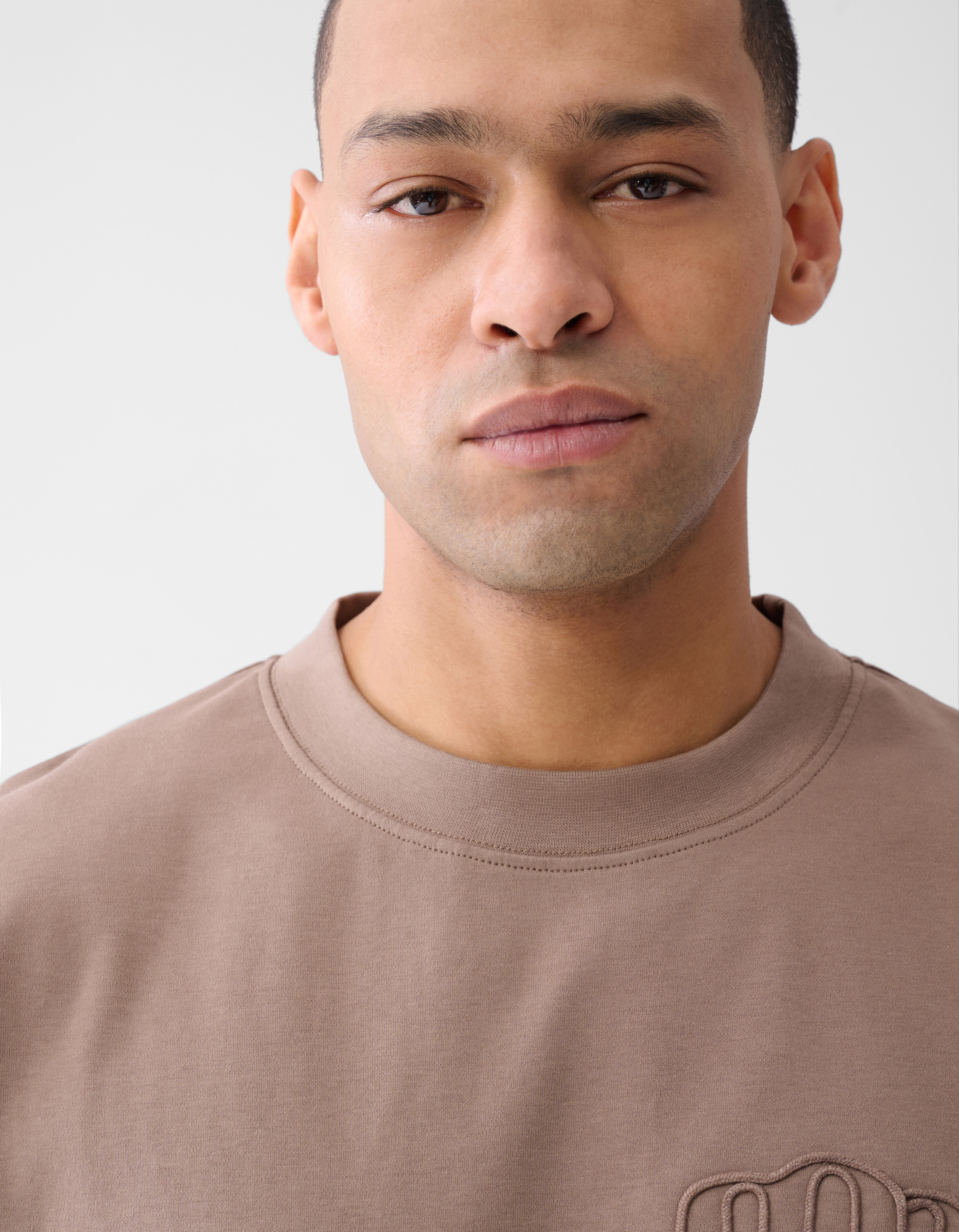 Stickerei-T-Shirt Hellbraun SHOEBY MEN