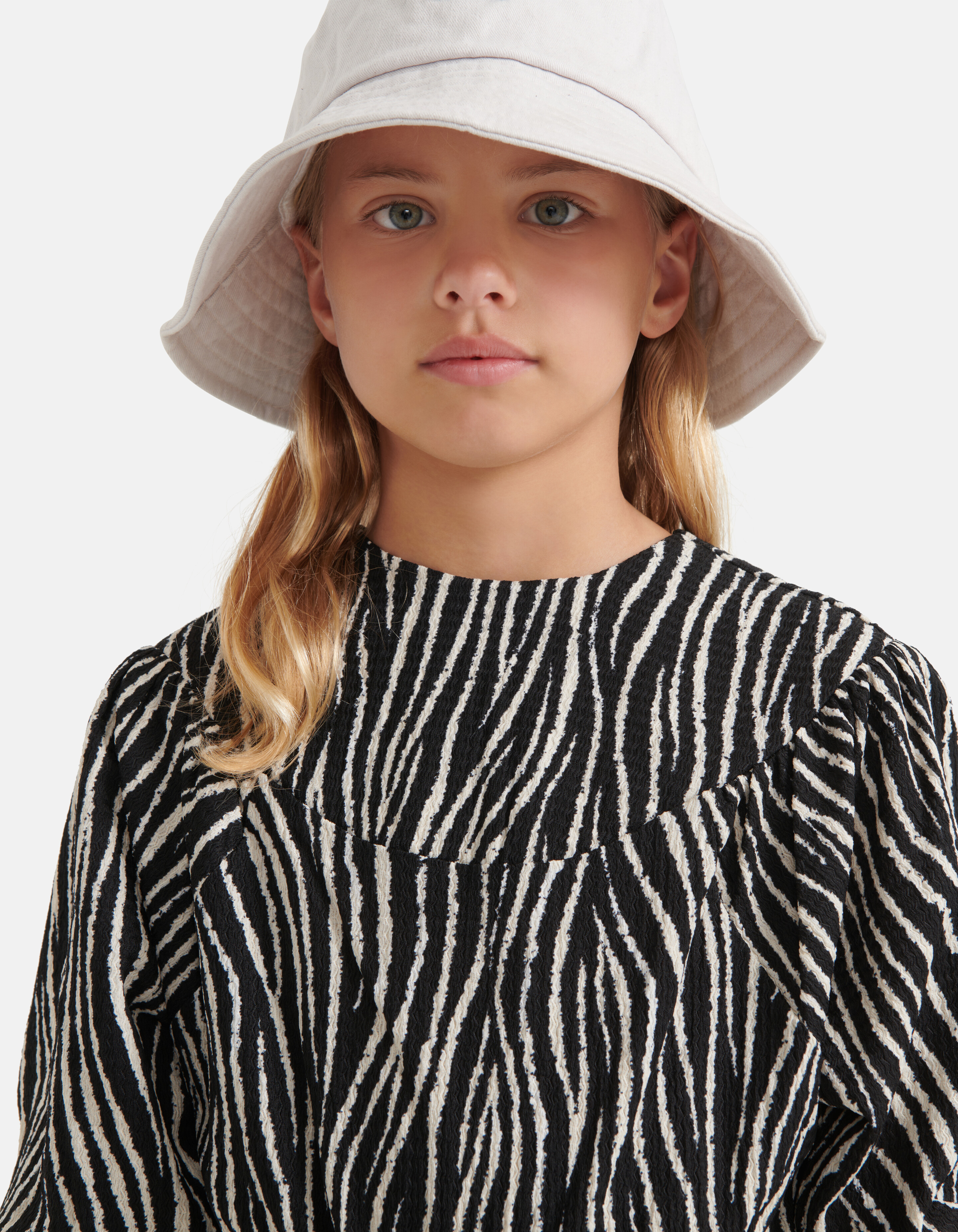 Zebra-Crinkle-Kleid Schwarz/Weiß SHOEBY GIRLS