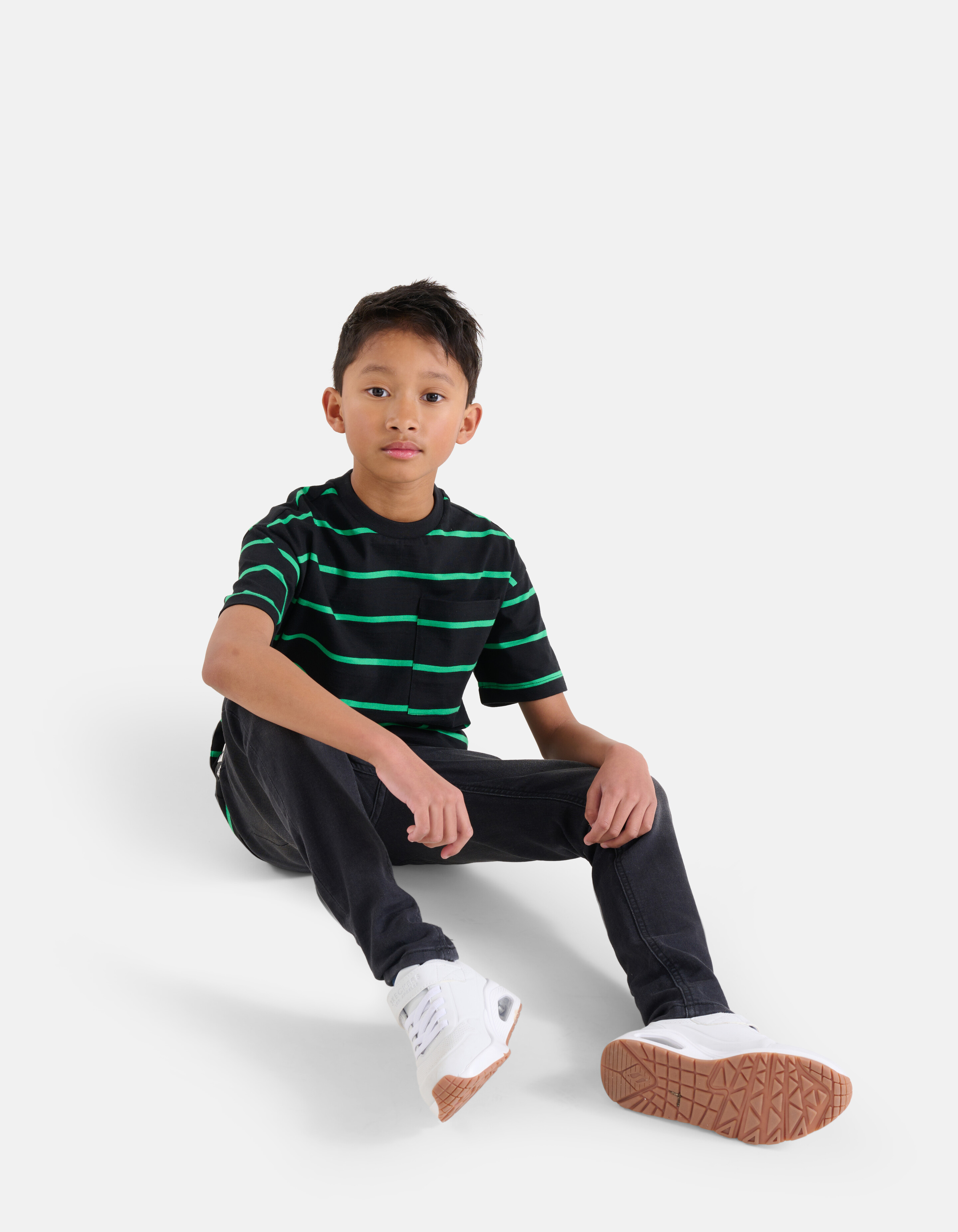 Gestreiftes T-shirt Schwarz SHOEBY BOYS