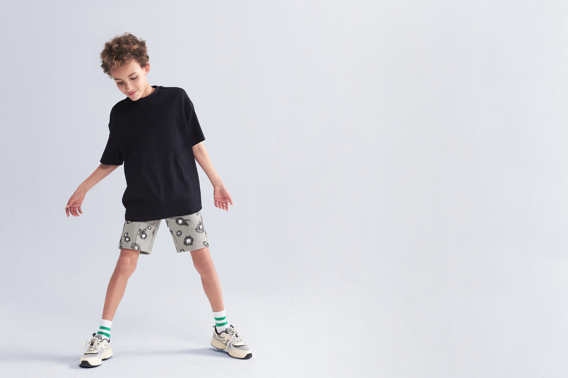 Shorts mit grafischem Blumendruck Hellgrün JILL&MITCH