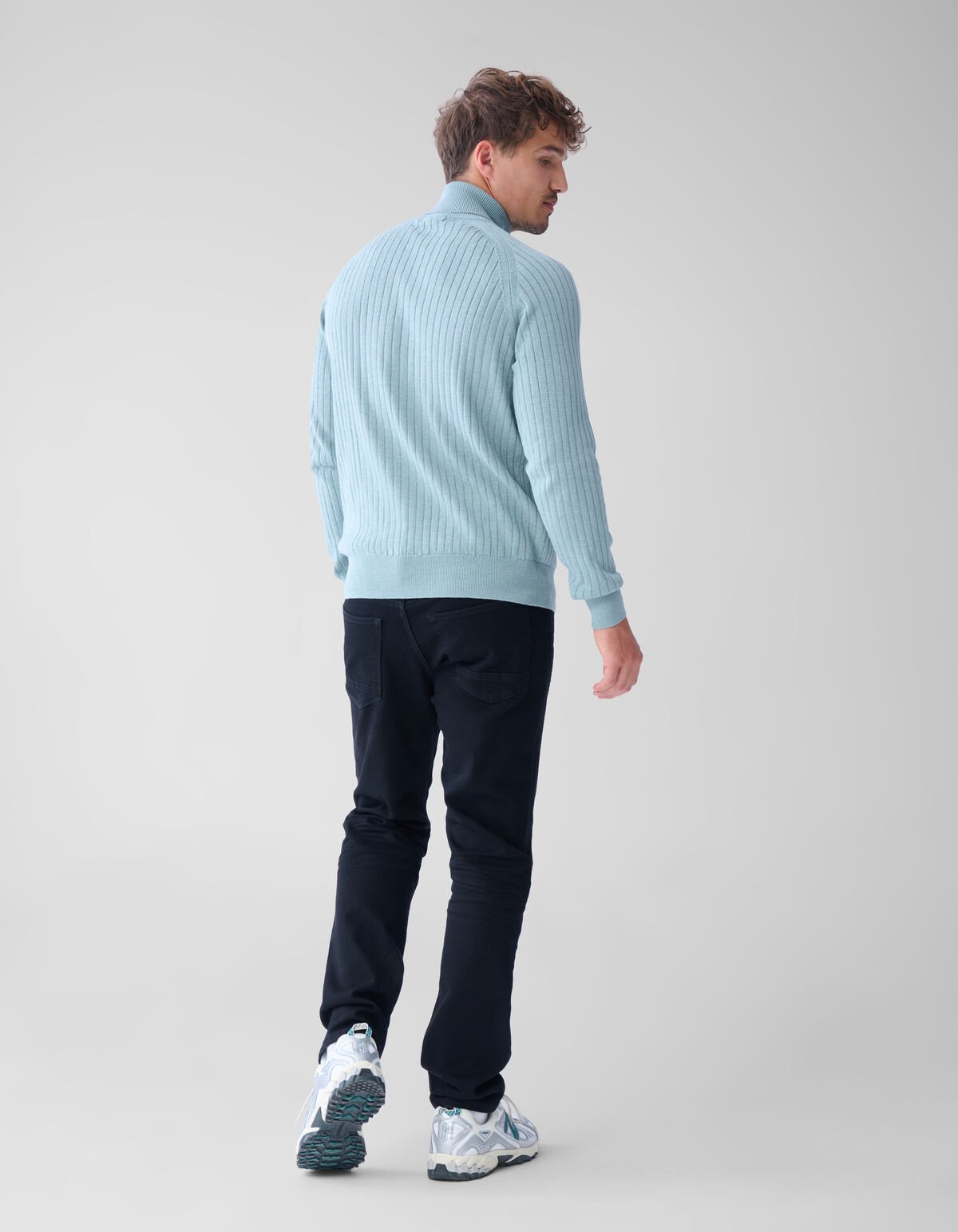 Straight Fit Hose Schwarz SHOEBY MEN