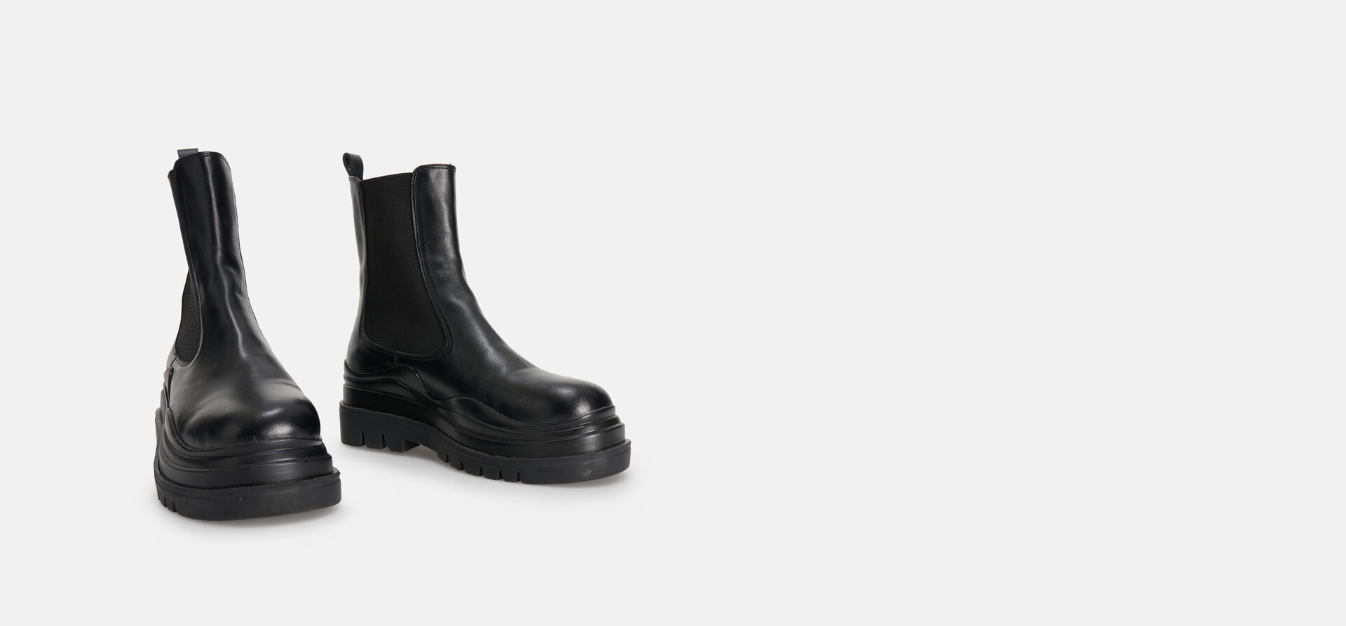 Gewellte Chelsea Boots Schwarz SHOEBY SHOES