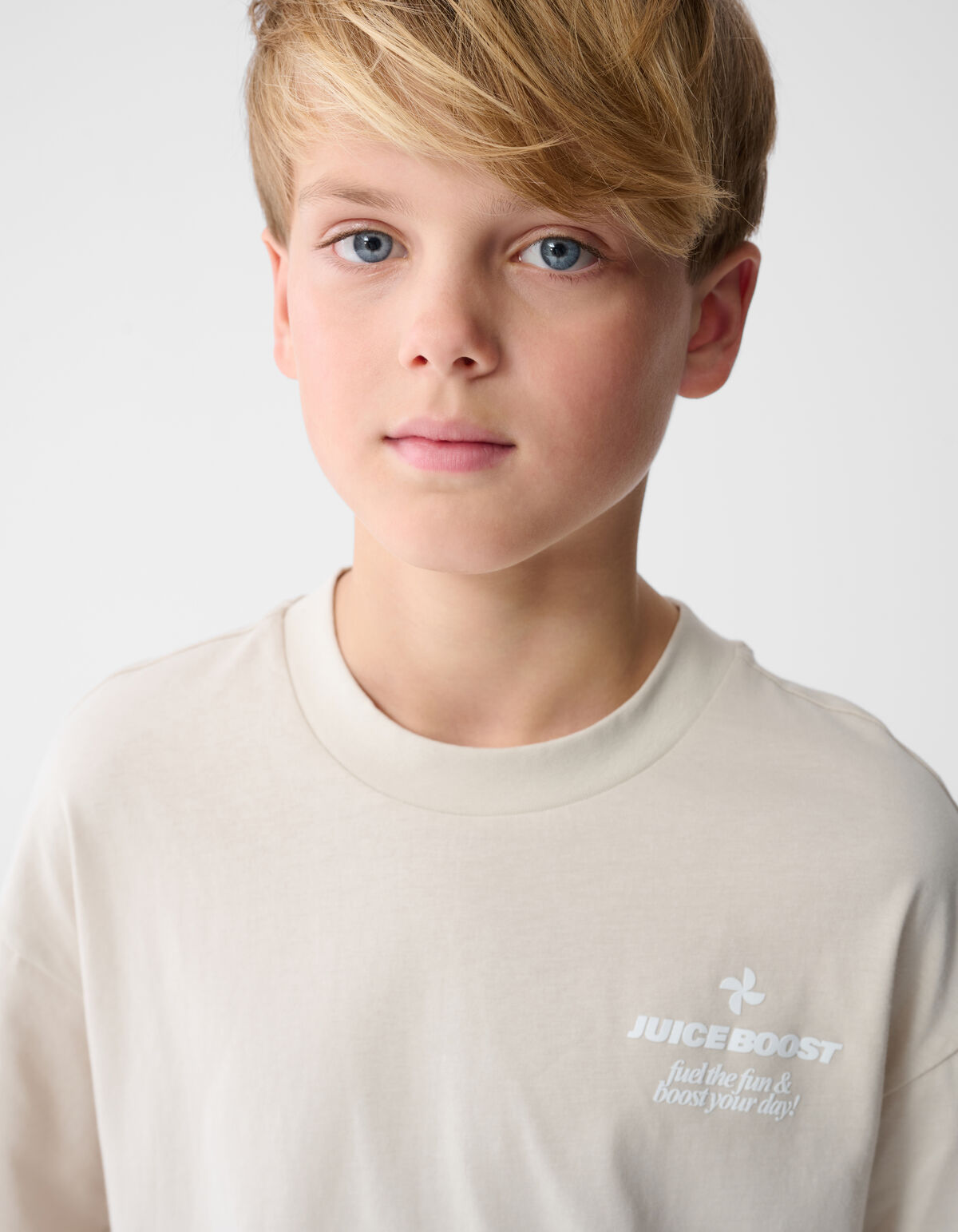 Boost Artwork T-Shirt Beige SHOEBY BOYS