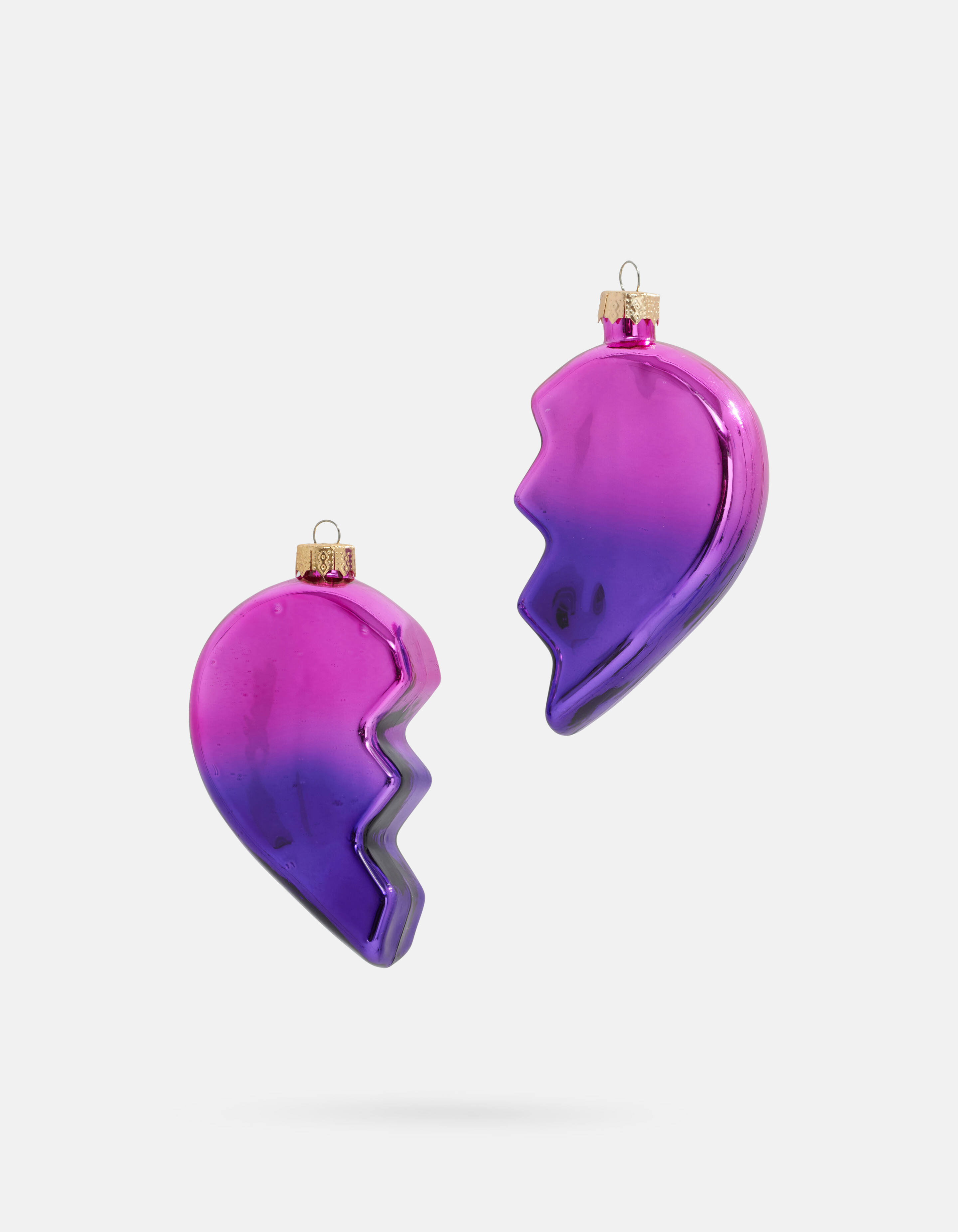 Broken Heart Christmas Ball von Fred SHOEBY ACCESSOIRES