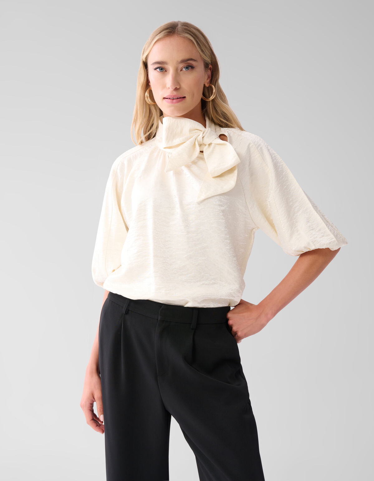 Gl&auml;nzende Bluse Off White SHOEBY WOMEN