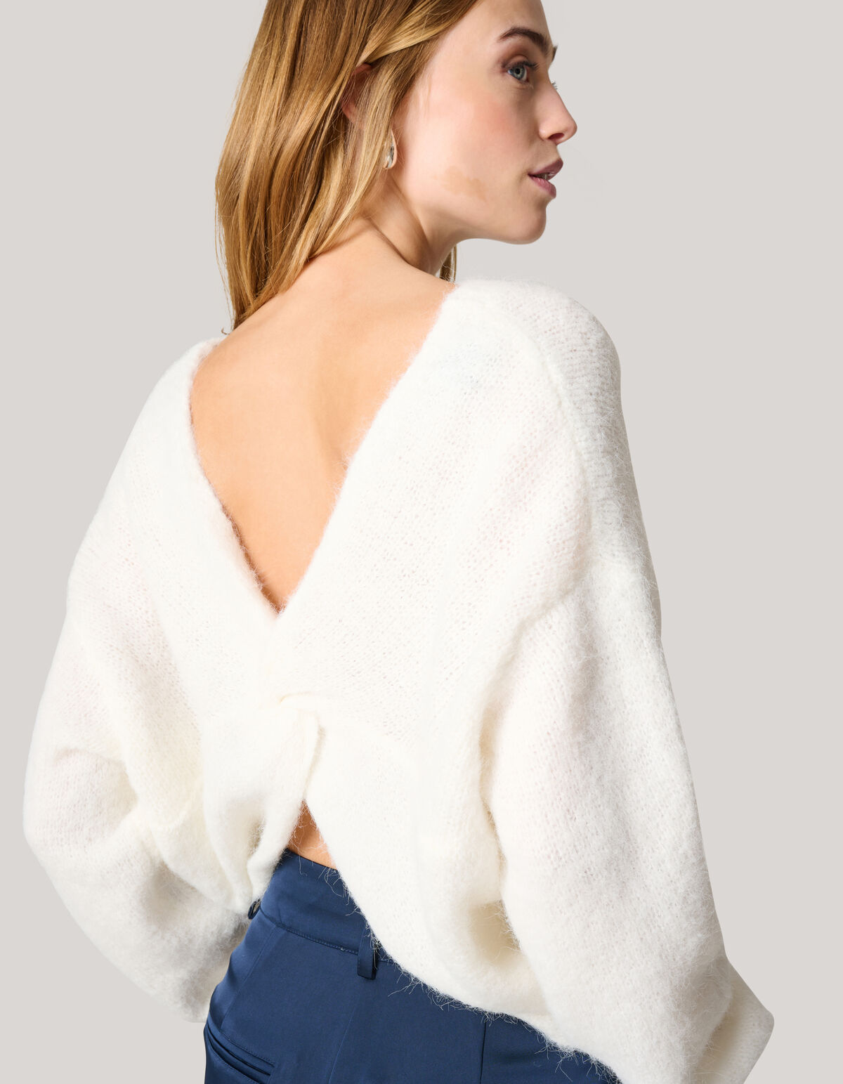 Gewickelter Pullover Off White SHOEBY WOMEN