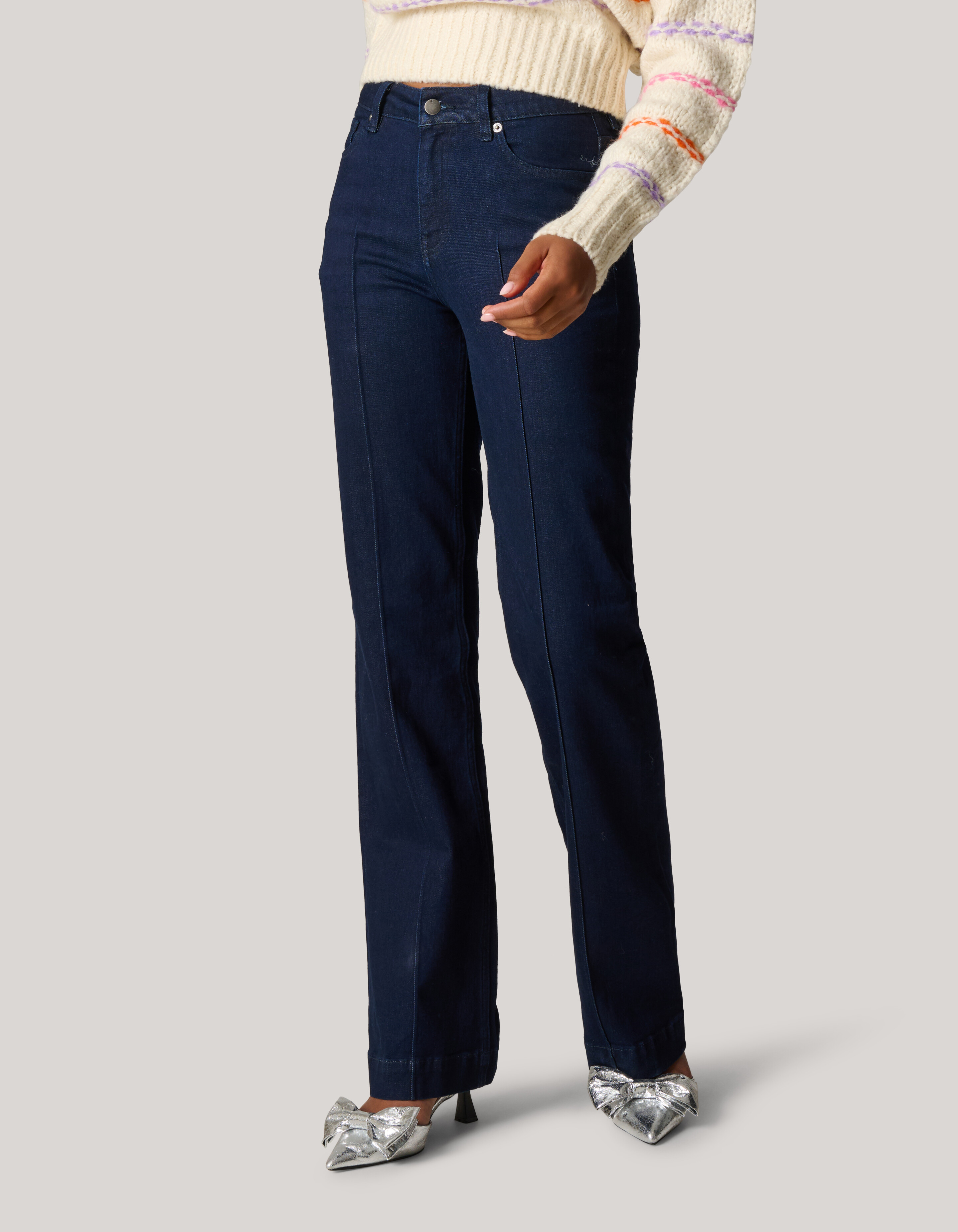 Flared Fit Jeans Dunkelblau SHOEBY WOMEN