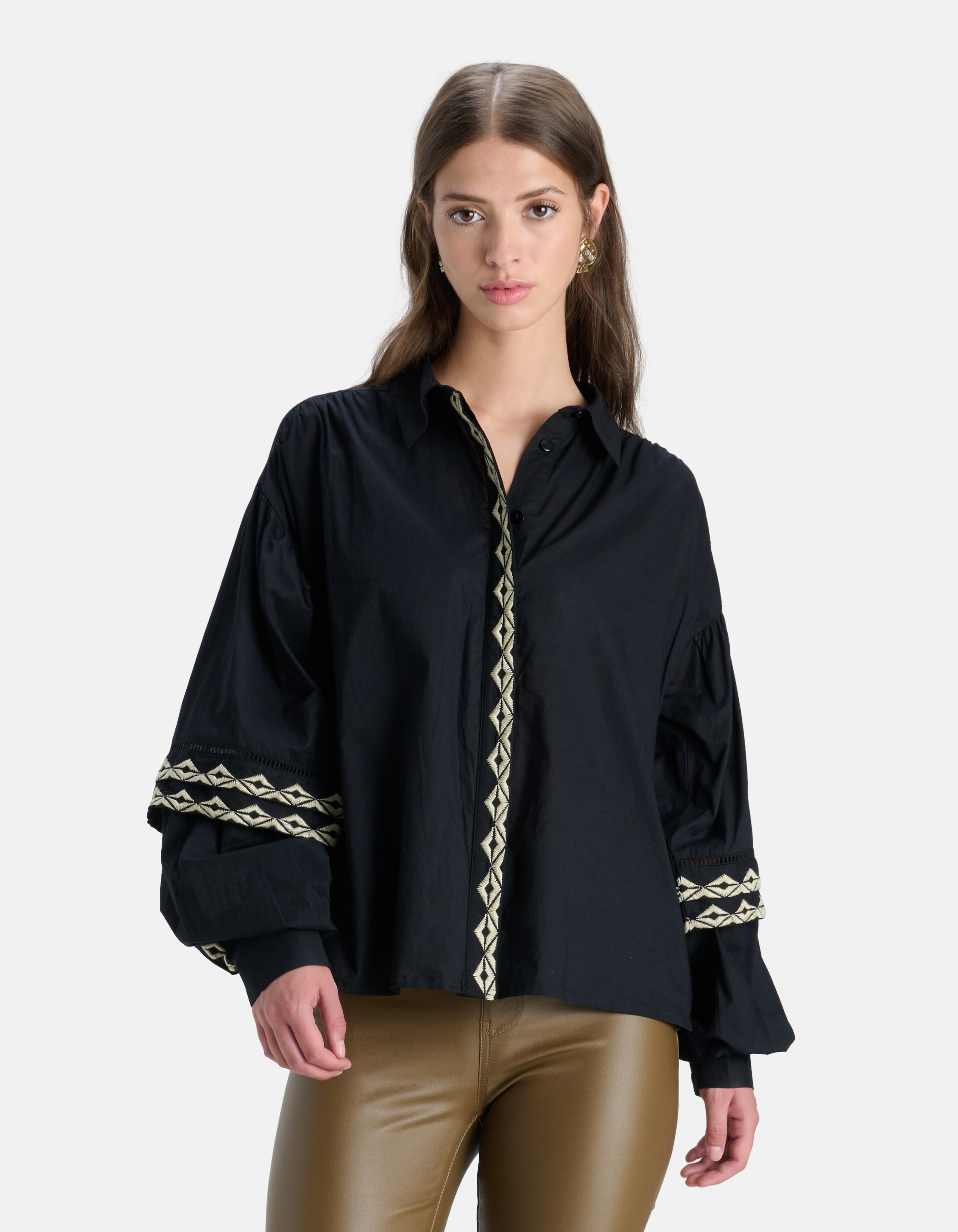 Bluse mit Stickerei Schwarz SHOEBY WOMEN