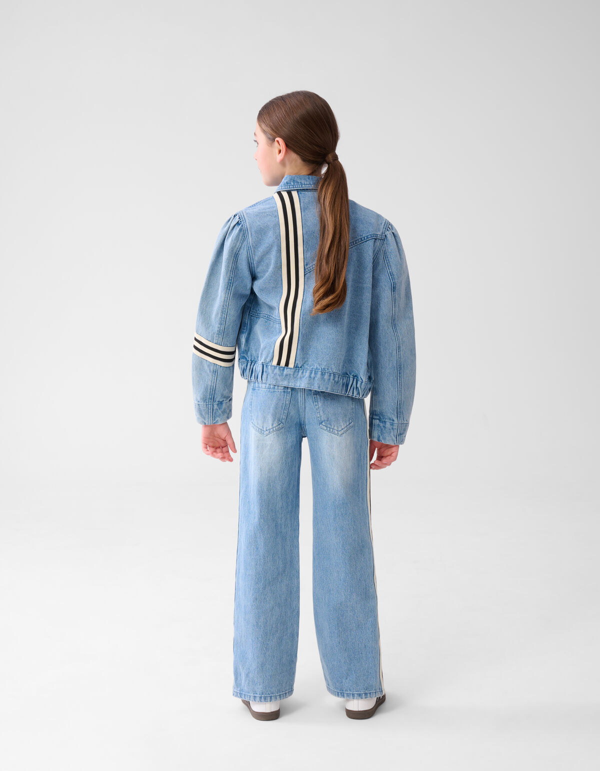 Sportliche Tape Jeans mit weitem Bein Blau SHOEBY GIRLS