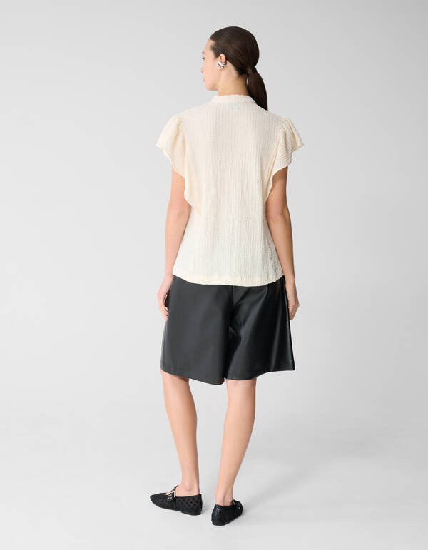 Crinkle Ruffle Top Off-White SHOEBY WOMEN