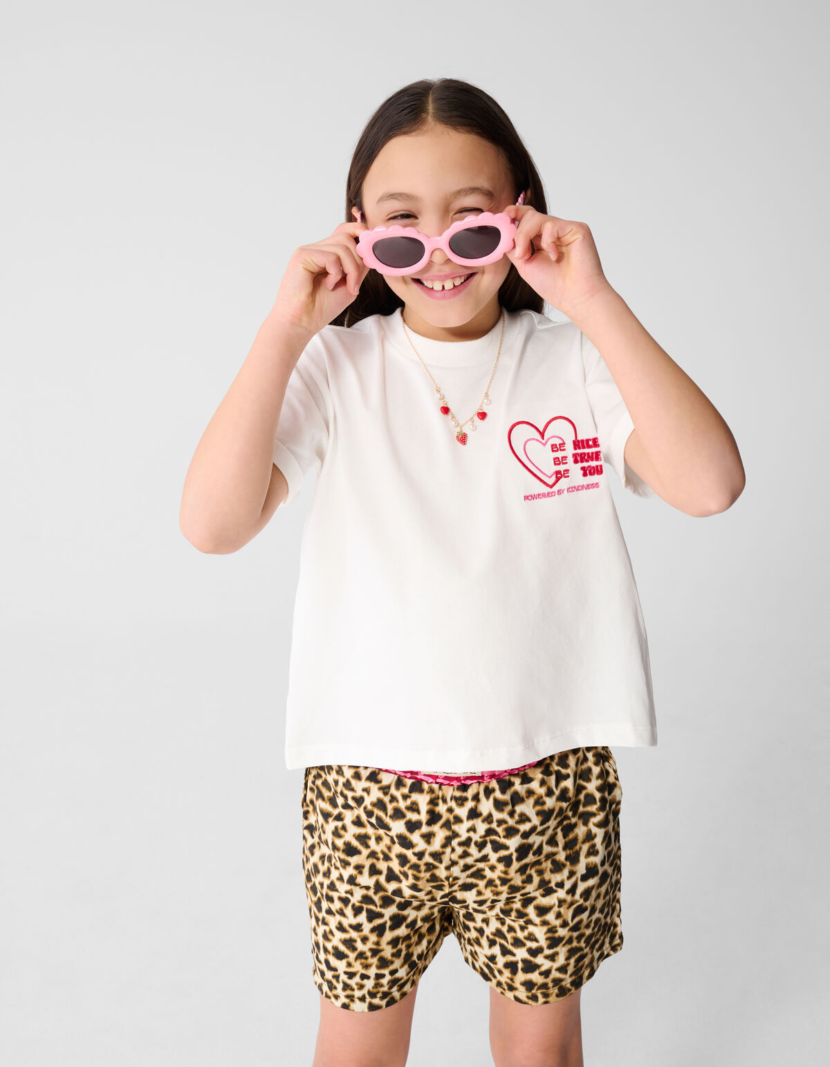 Split Artwork T-Shirt Wei&szlig; SHOEBY GIRLS