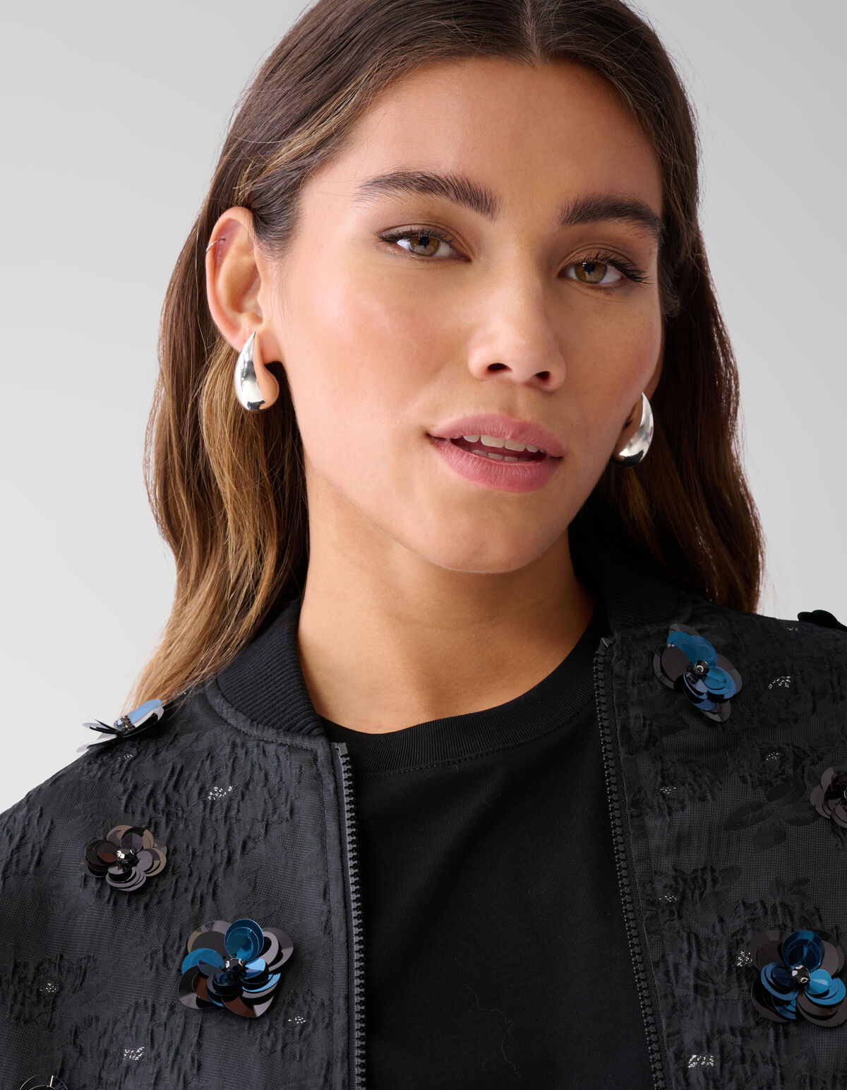 Bomber mit Blumenverzierung Schwarz SHOEBY WOMEN