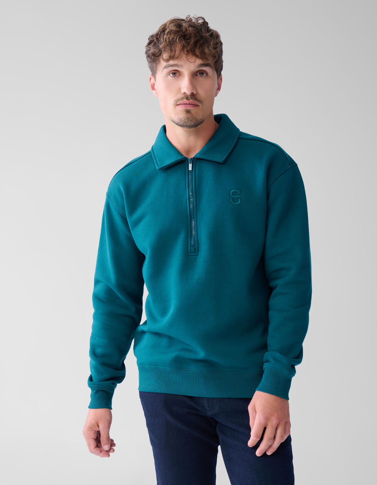 Zip Badge Pullover Dunkelgrün SHOEBY MEN