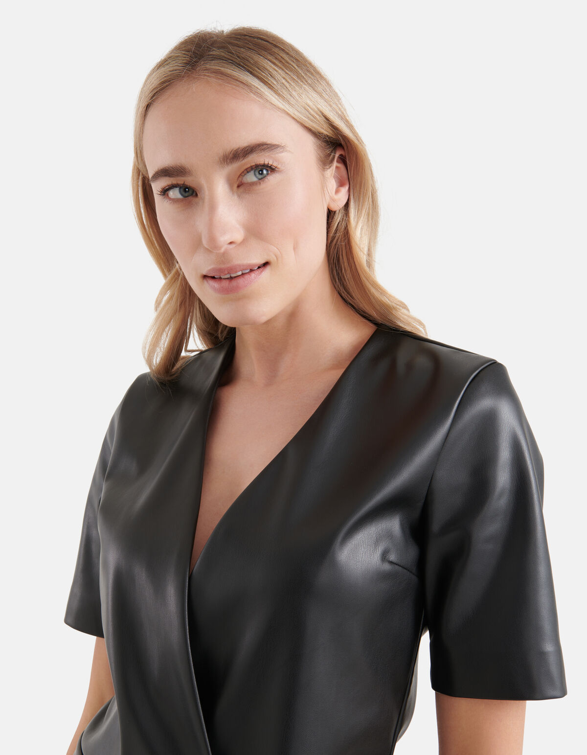 Veganes Leder-Knotenkleid Schwarz SHOEBY WOMEN