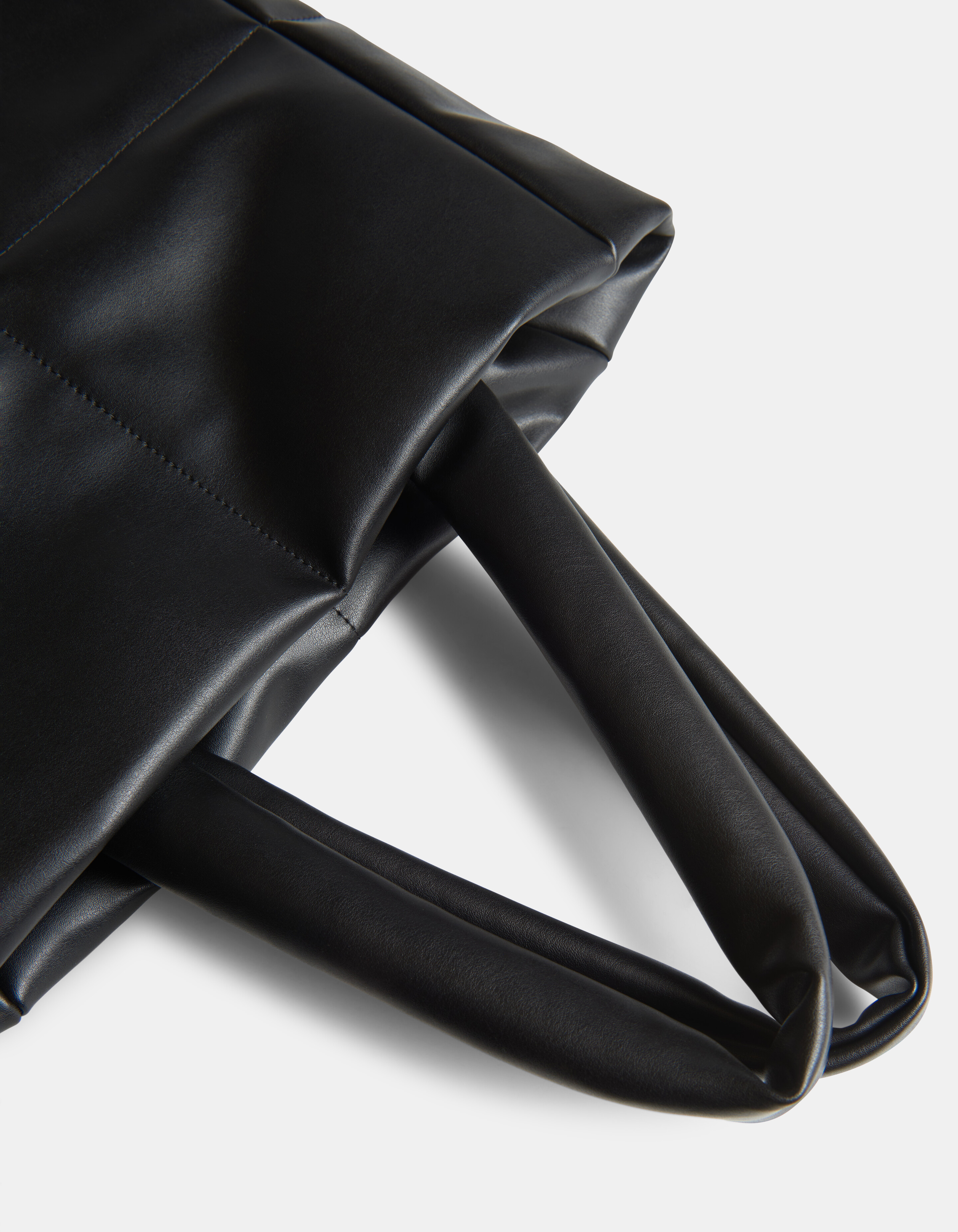Gepolsterte Tasche ACCESSOIRES SHOEBY