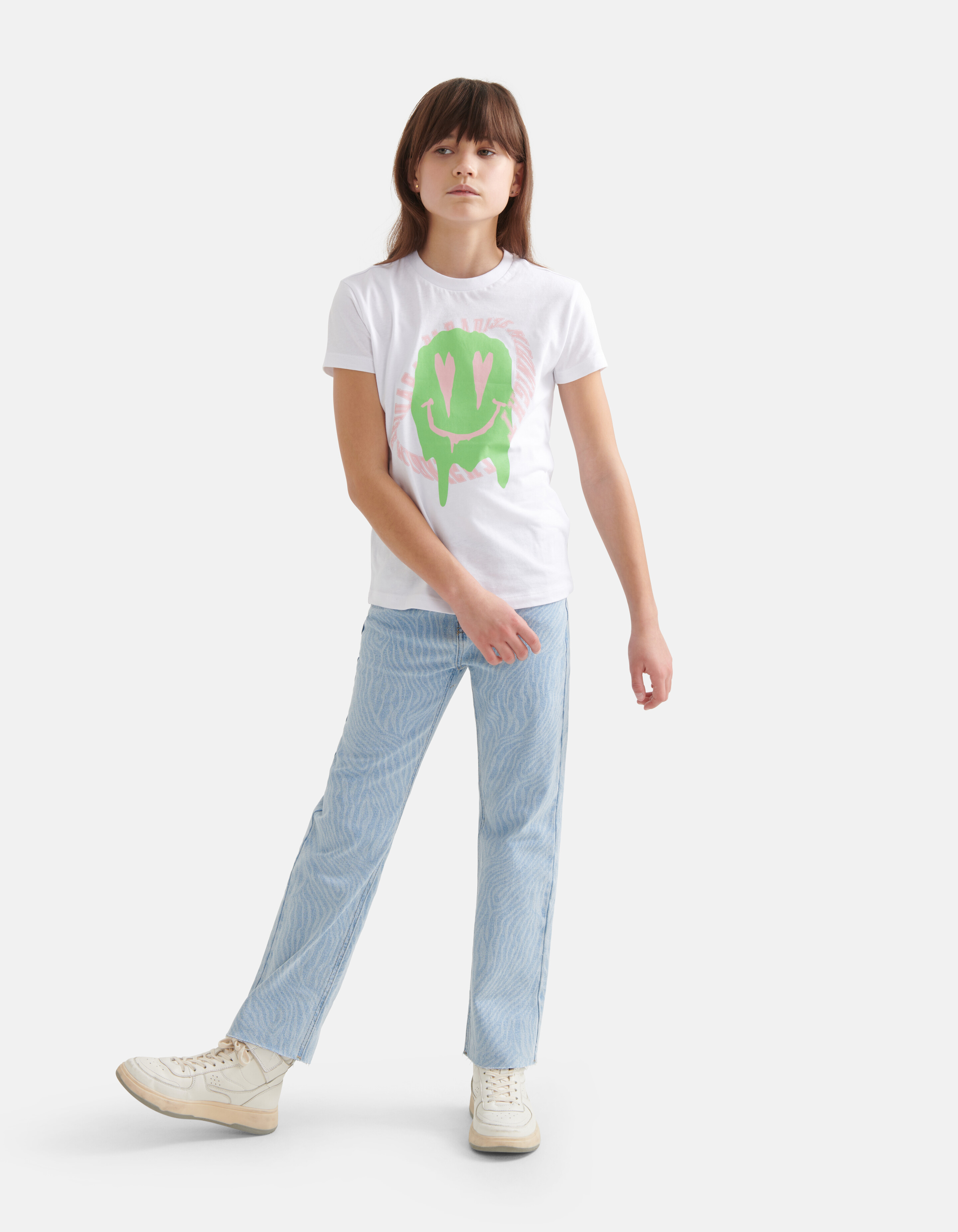 Loose Fit T-Shirt Weiß SHOEBY GIRLS