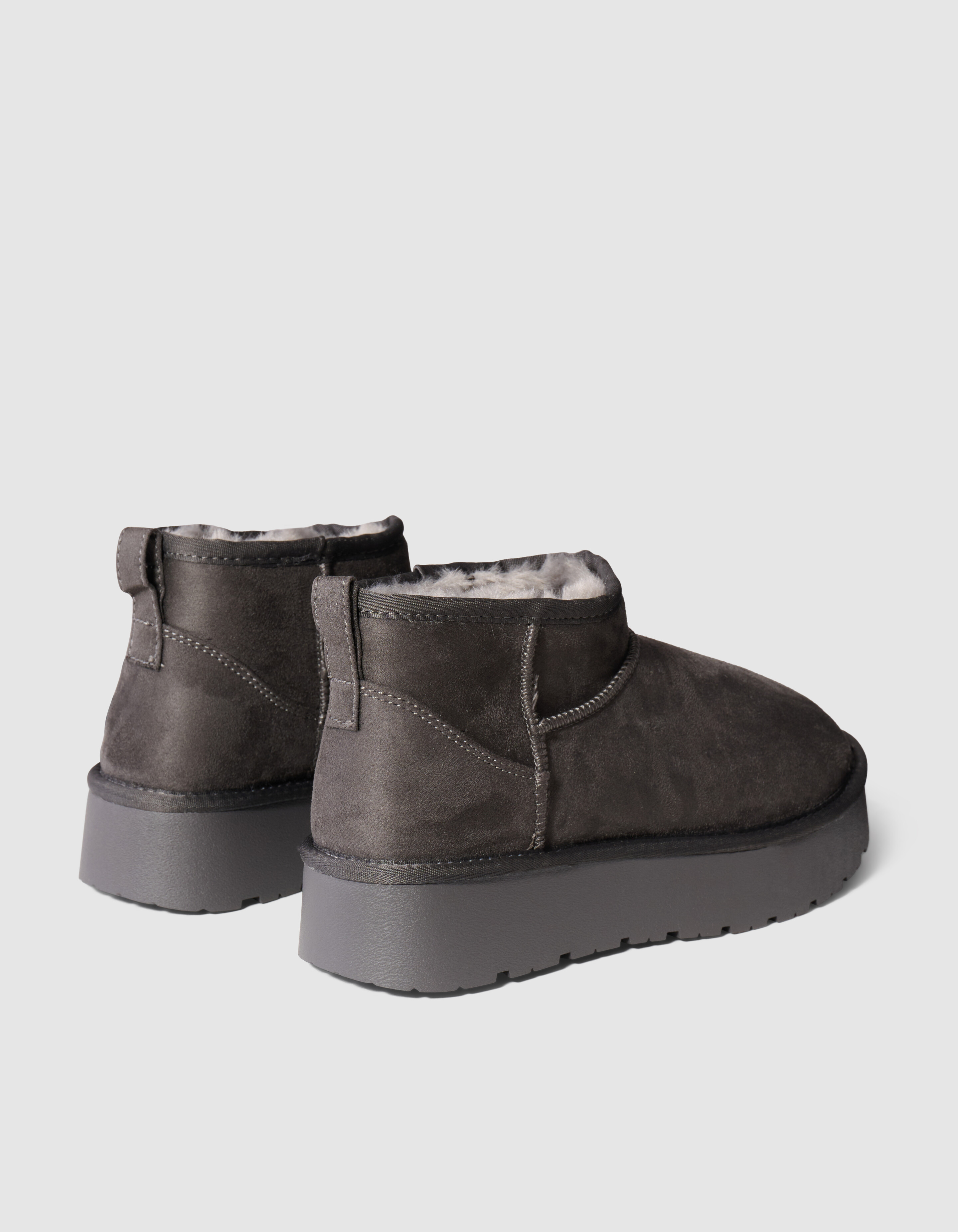 Weiche Stiefeletten grau SHOEBY SHOES