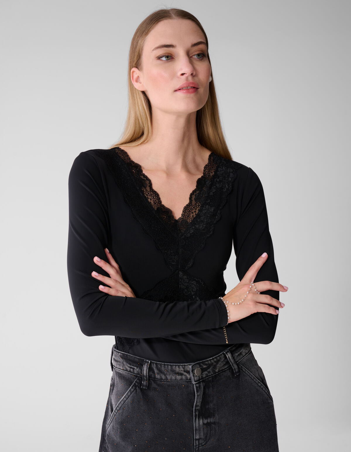 Schwarzer Body aus Spitzenmix SHOEBY WOMEN