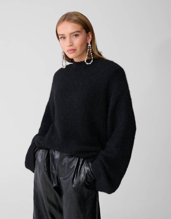 Flauschiger Oversized Pullover Schwarz von Monica SHOEBY WOMEN