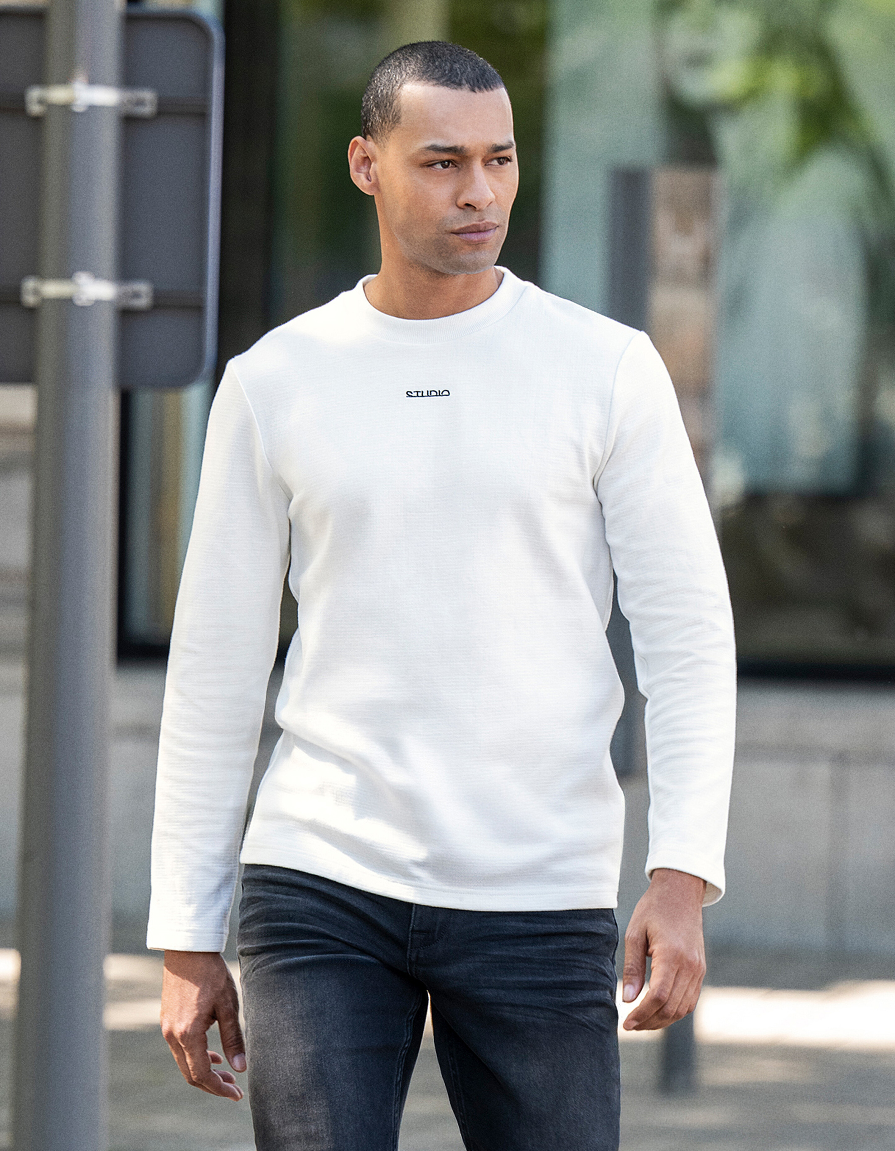 Studio Struktur T-Shirt Gebrochenes Weiß SHOEBY MEN
