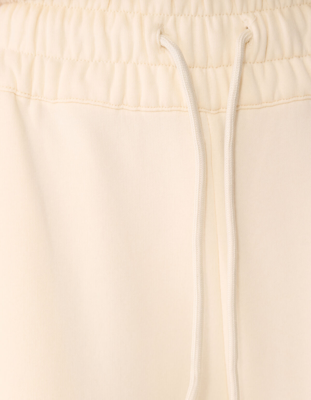 Weit geschnittene Jogginghose in gebrochenem Wei&szlig; SHOEBY WOMEN