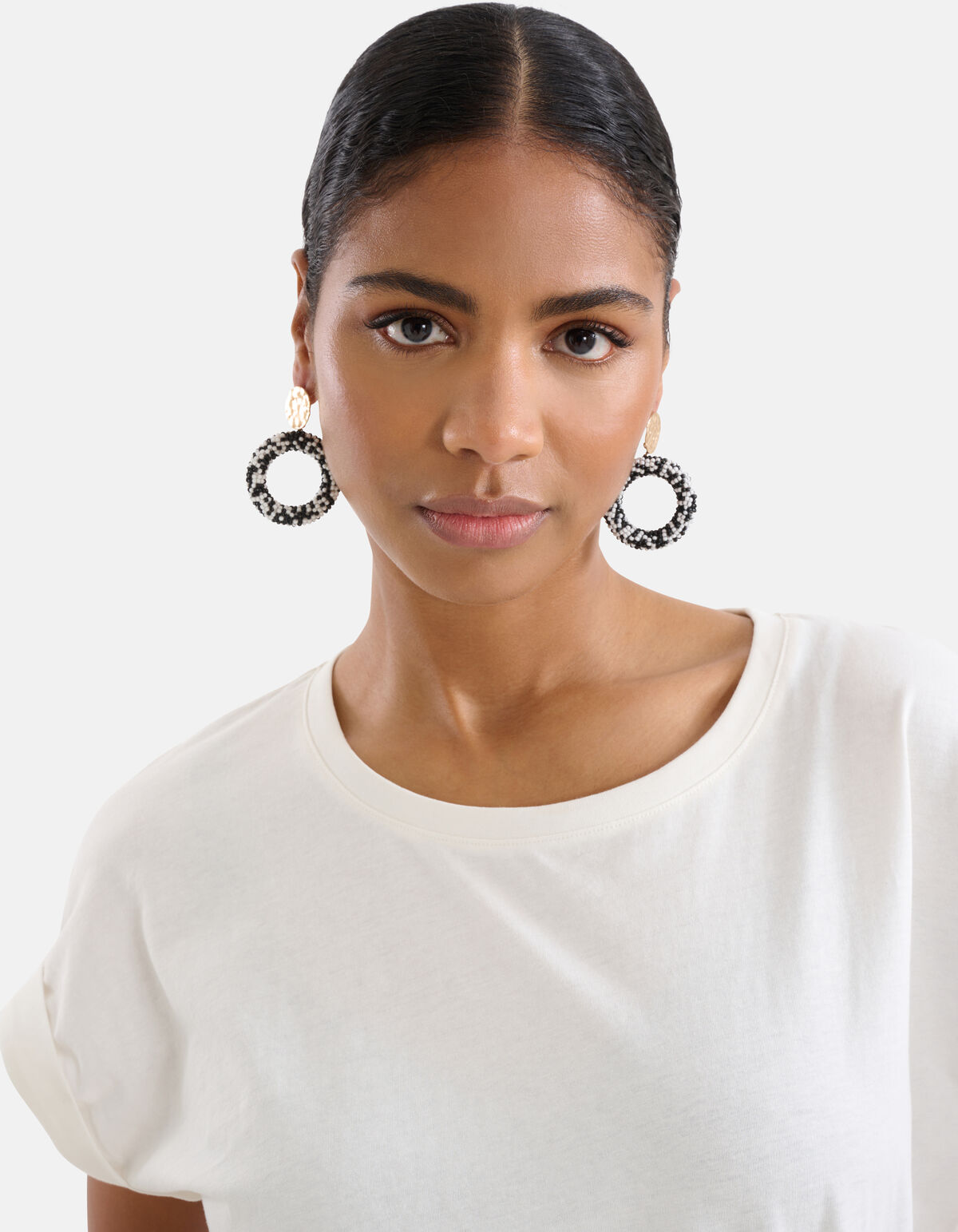 Beaded Oorbellen Zwart/Wit SHOEBY ACCESSOIRES