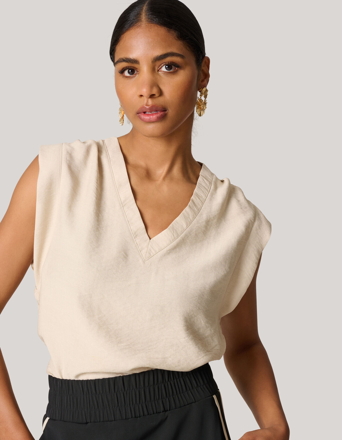 V-hals Top Zand SHOEBY WOMEN