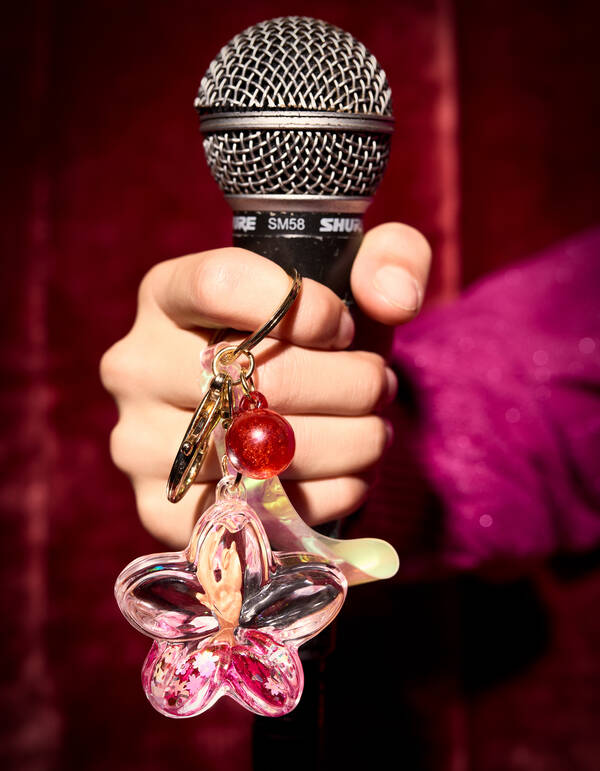 Blumen Schlüsselanhänger Dunkelrosa SHOEBY ACCESSOIRES